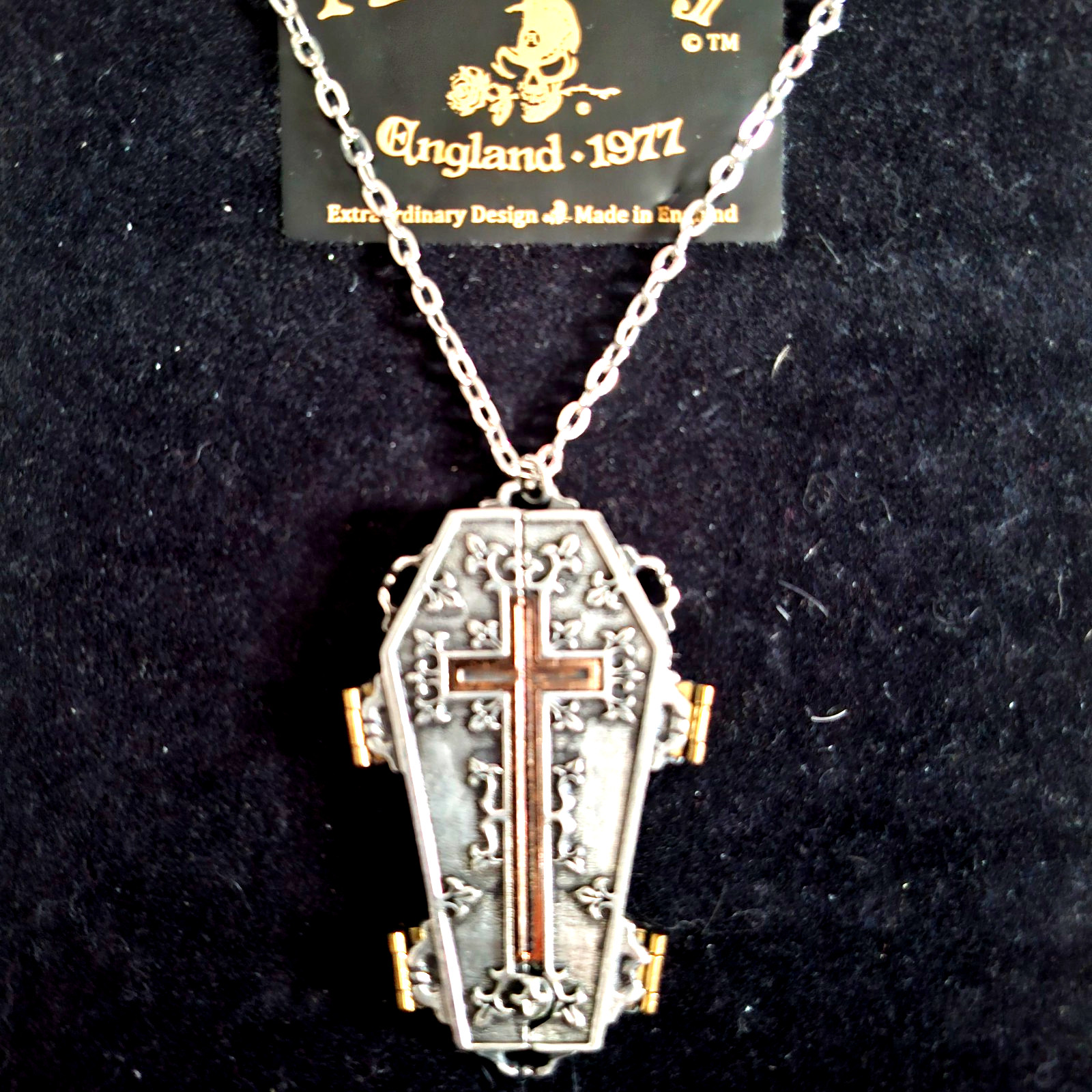 Alchemy England Requiem Tryptich Coffin (P246) 2003 Gothic