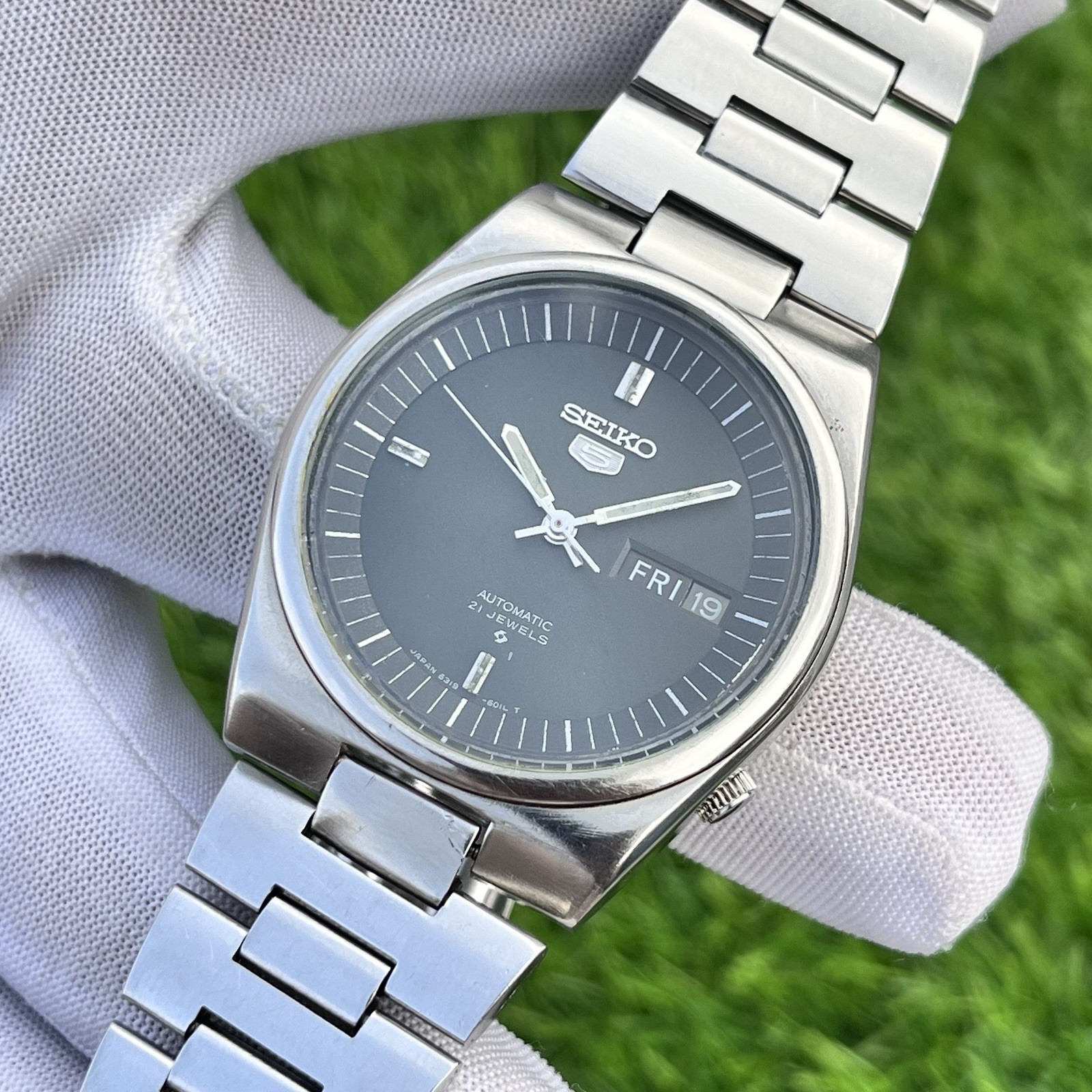Vintage Seiko 5 Automatic 17J Dress Formal Japan Made Men’s Watch 6319-6010