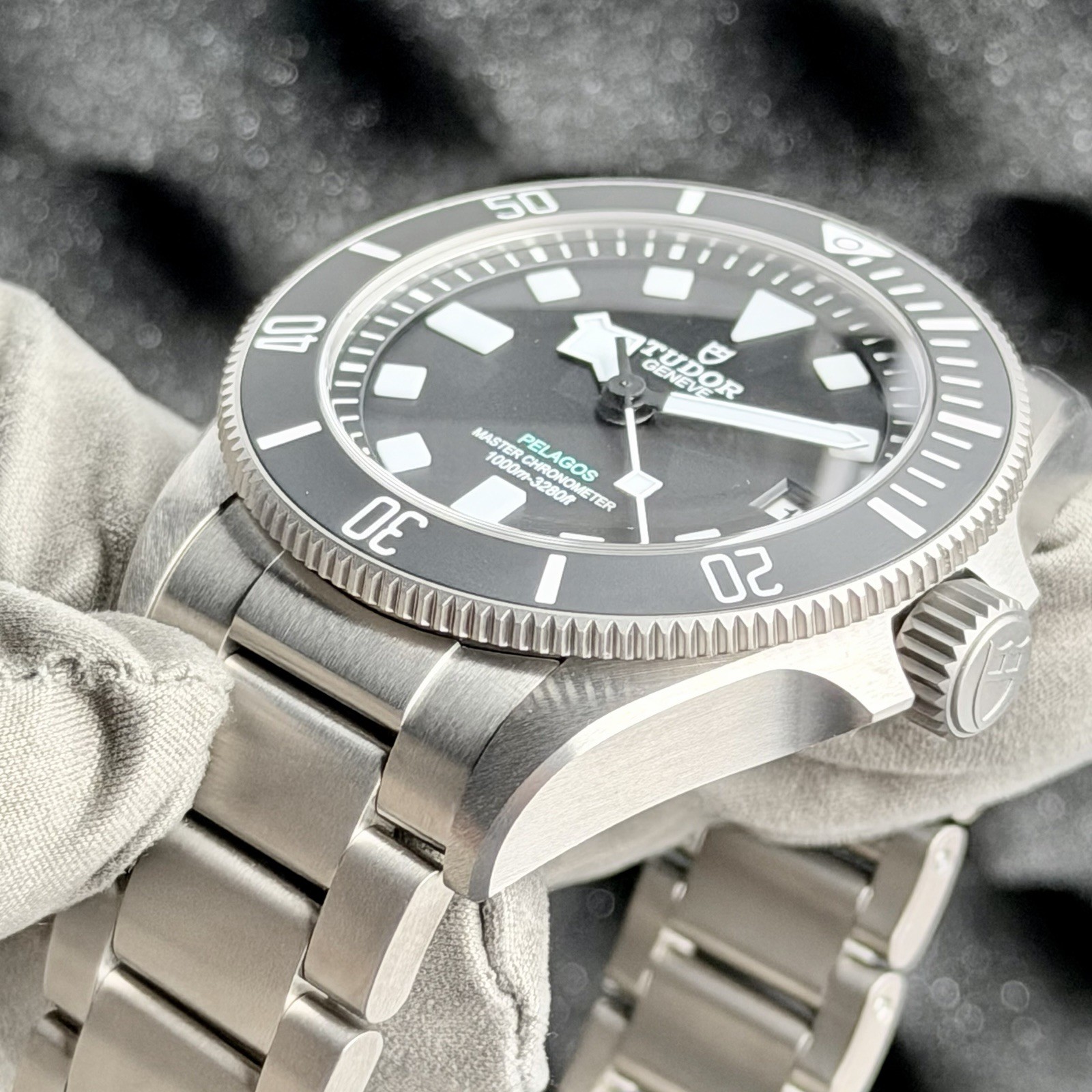 Tudor Pelagos Ultra 43mm M2543C1A7NU Complete Set / Rubber Straps Included