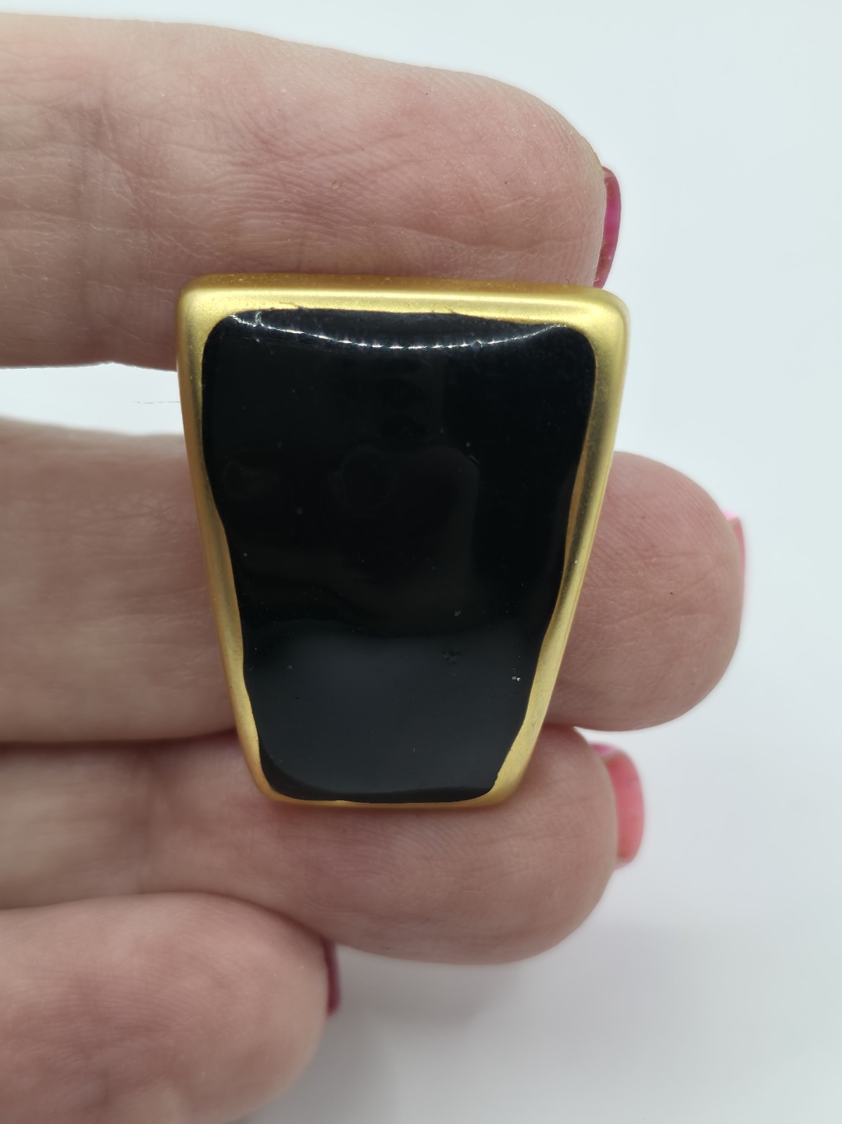 VTG Black and Gold Geometric Art Deco Style Enamel Metal Earrings SZ 1″