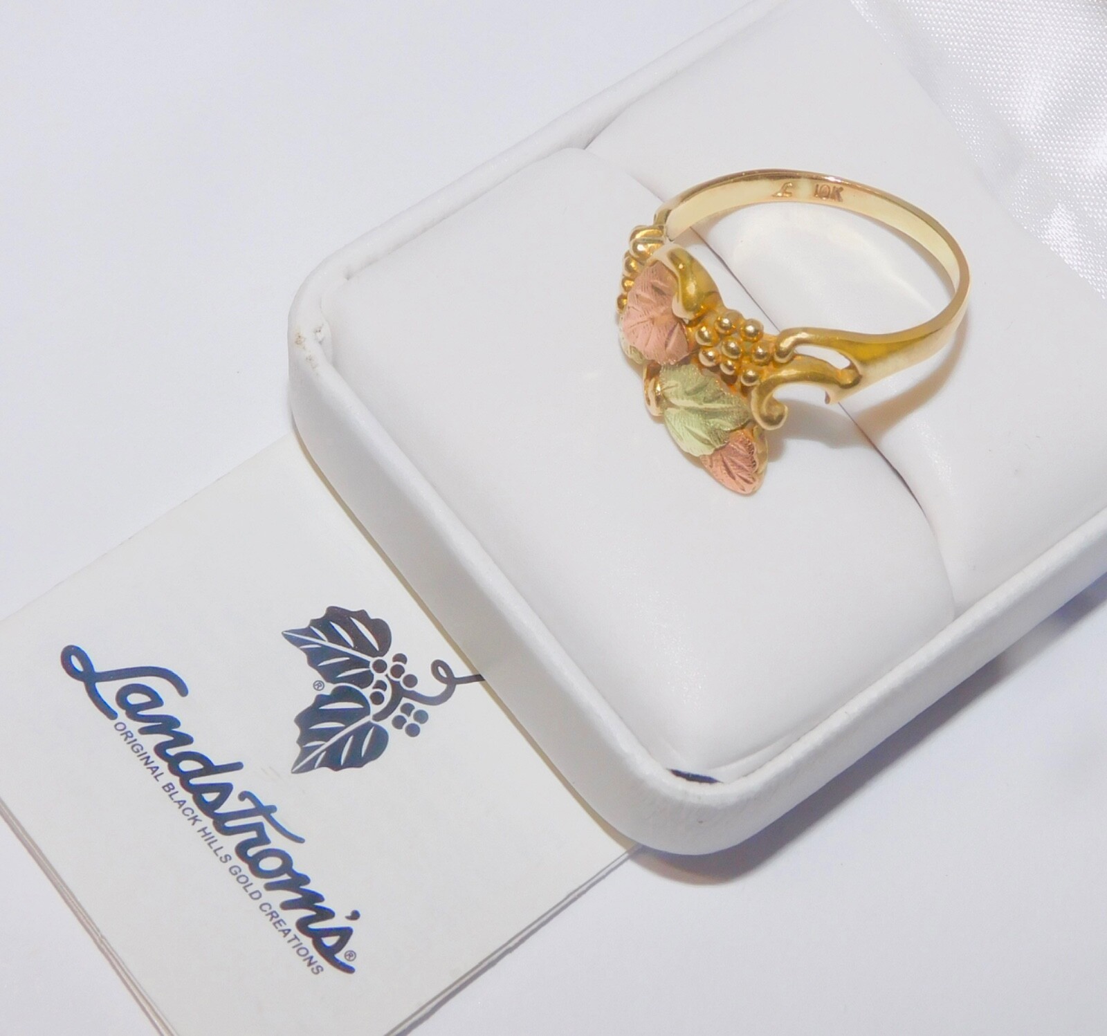 Black Hills Gold 10k Landstrom’s Multiple Leaf Ring Size 9 1/2