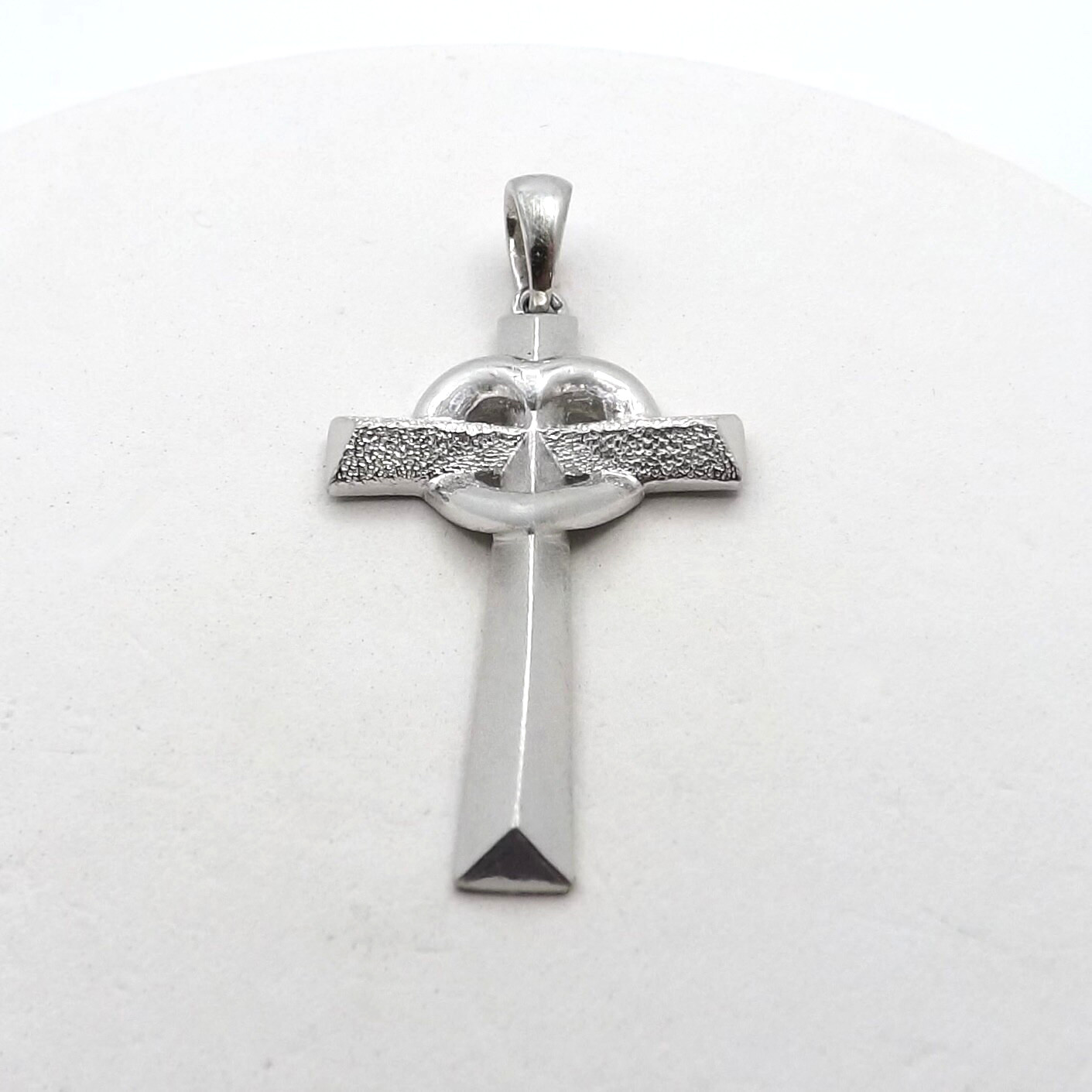 Solid Platinum Open Heart Wrapped Cross Charm Pendant Satin Brushed New