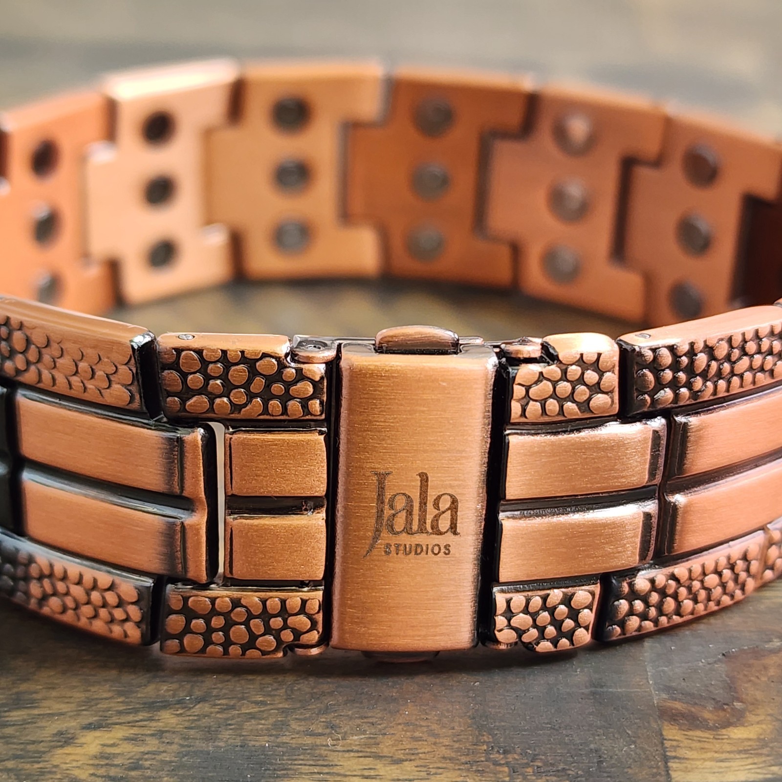 Pure Copper Magnetic Bracelet 42 Magnets 22.5 mm Wide Adjustable Butterfly Clas