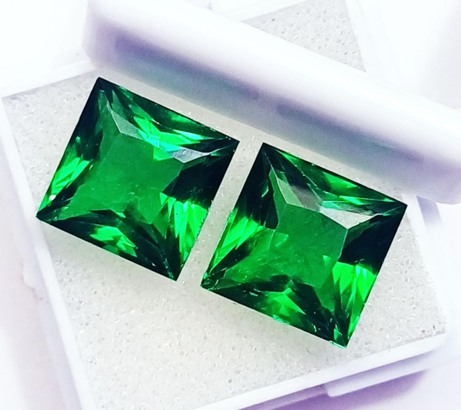 18+ Ct Square Cut Natural Green Garnet Certified Pair Loose Gemstone ~~ PG12