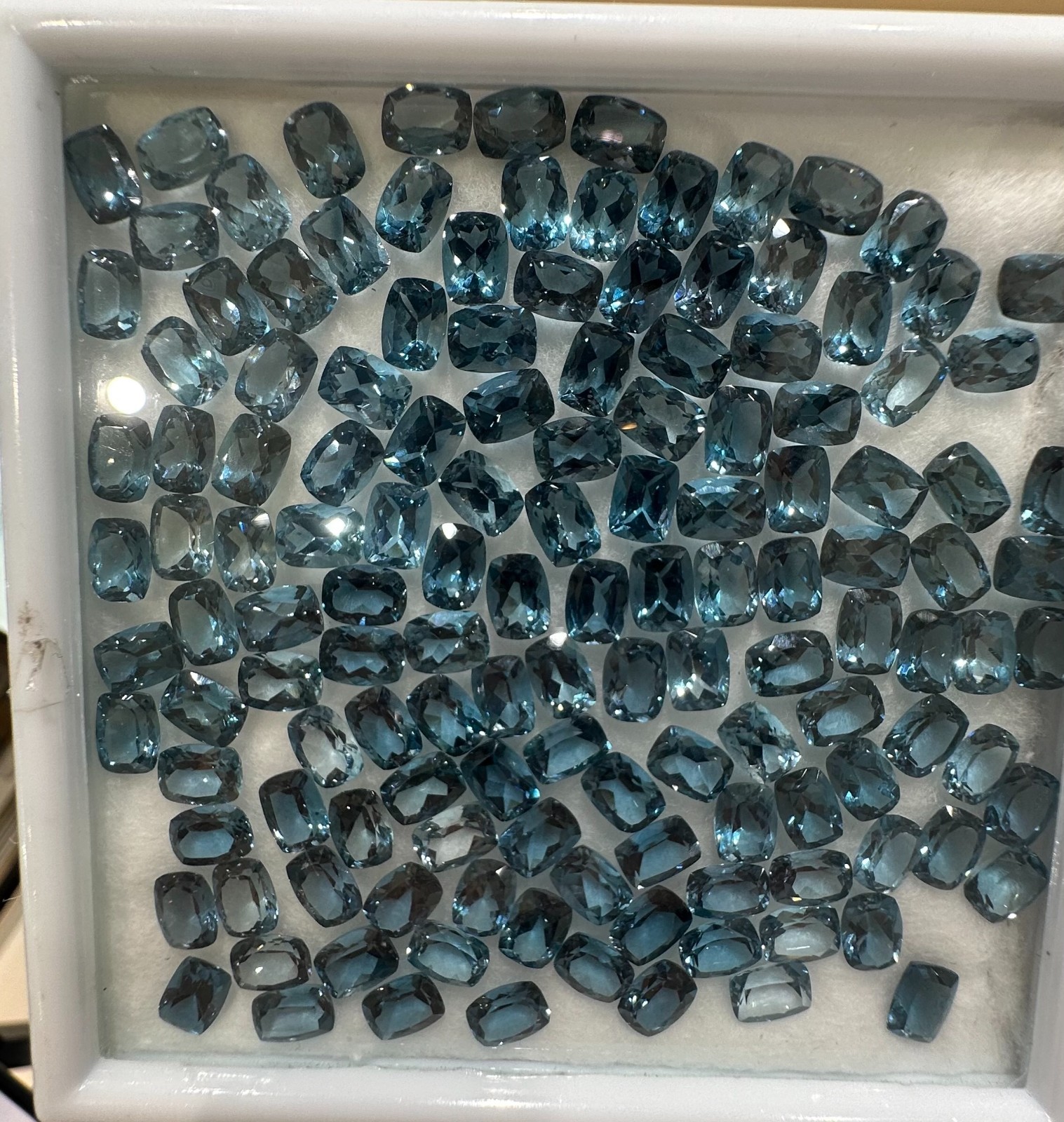 Top Quality 100% Natural London Blue Topaz Faceted Cushion Cut Loose Gems 5X7 MM