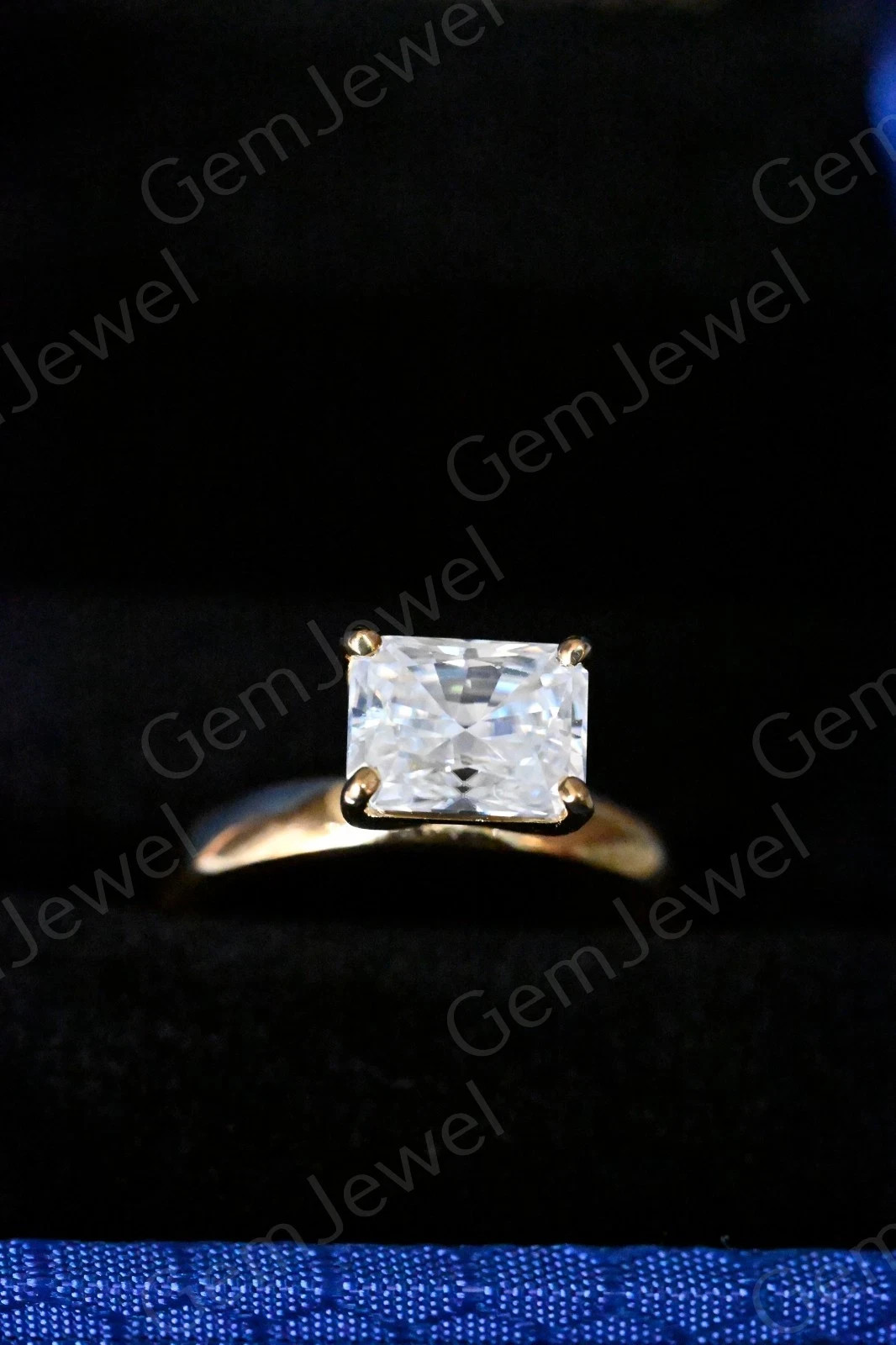 1.60CT Round Cut Earring & 2.15 CT Radiant Cut White VVS1 Diamond Ring