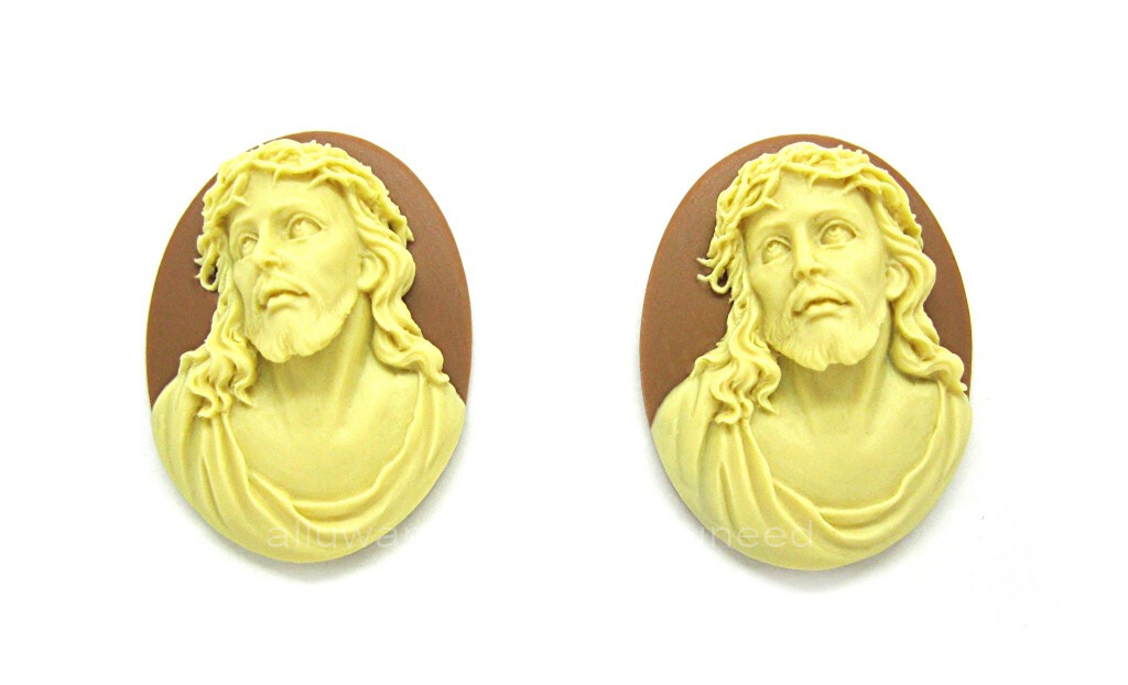 2 Christian Ivory color JESUS CHRIST Crown Thorns Mocha Brown 40mm x 30mm CAMEOS