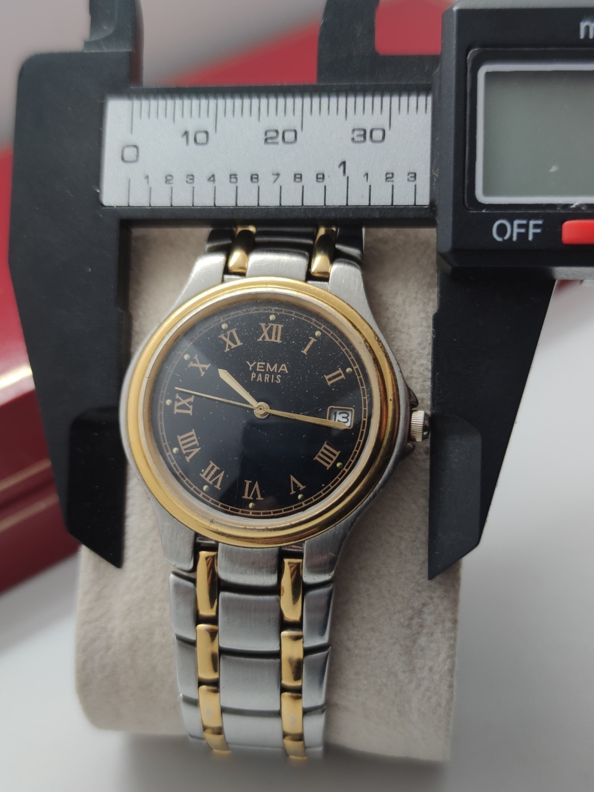Skin Diver Watch Yema Paris Chiffre Roman Black Dial Quartz 35 Mm France Made
