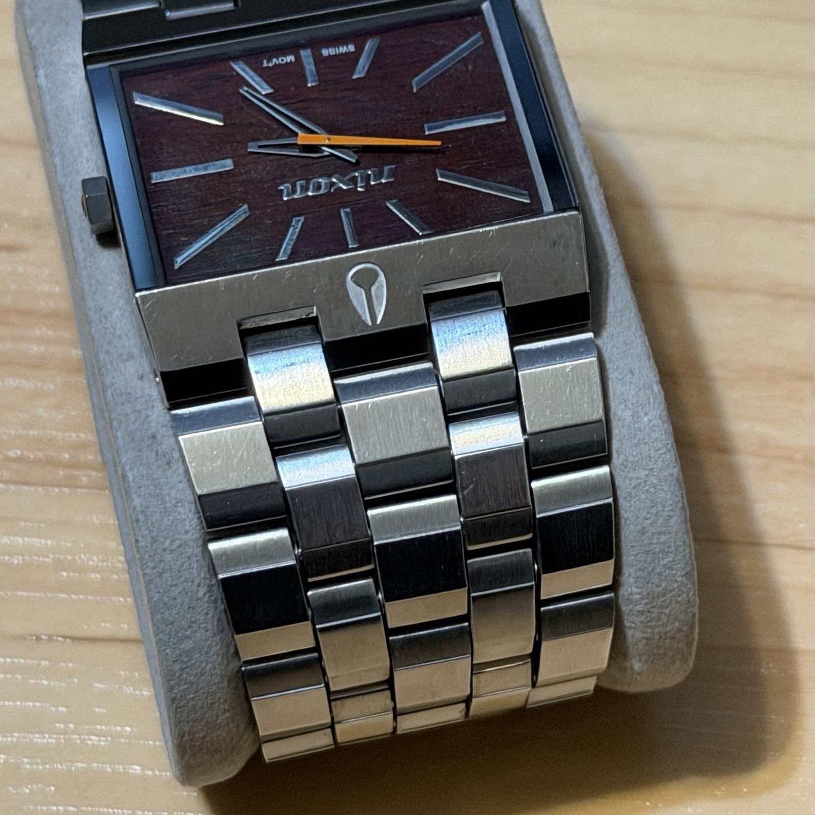 Nixon The Ticket “Golden” Wood Grain Dial Stainless Steel Mens Analog Watch RUNS