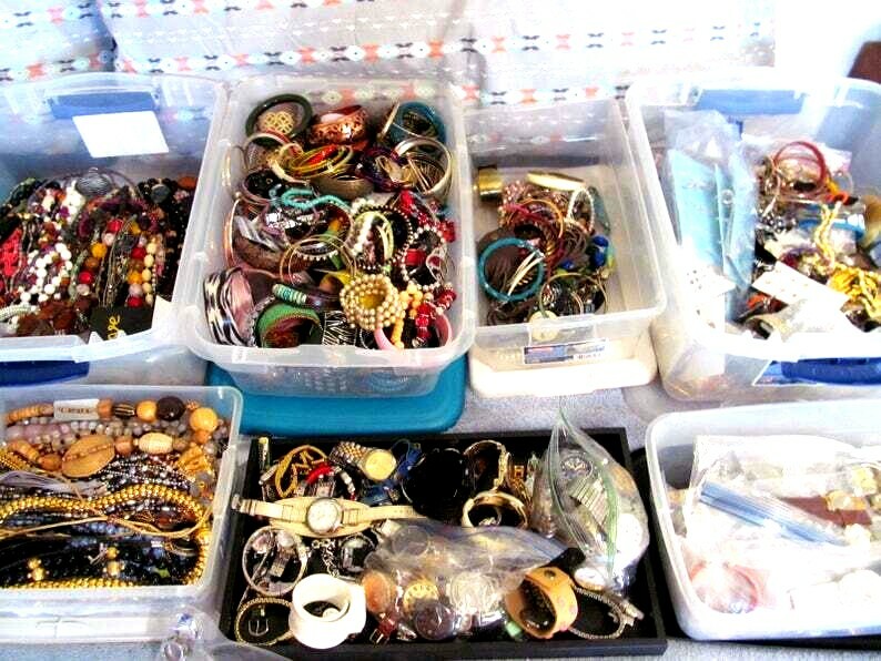 **Fashion Jewelry Box Lot **ONE POUND- all wearable,wholesale,bulk- #JJ6