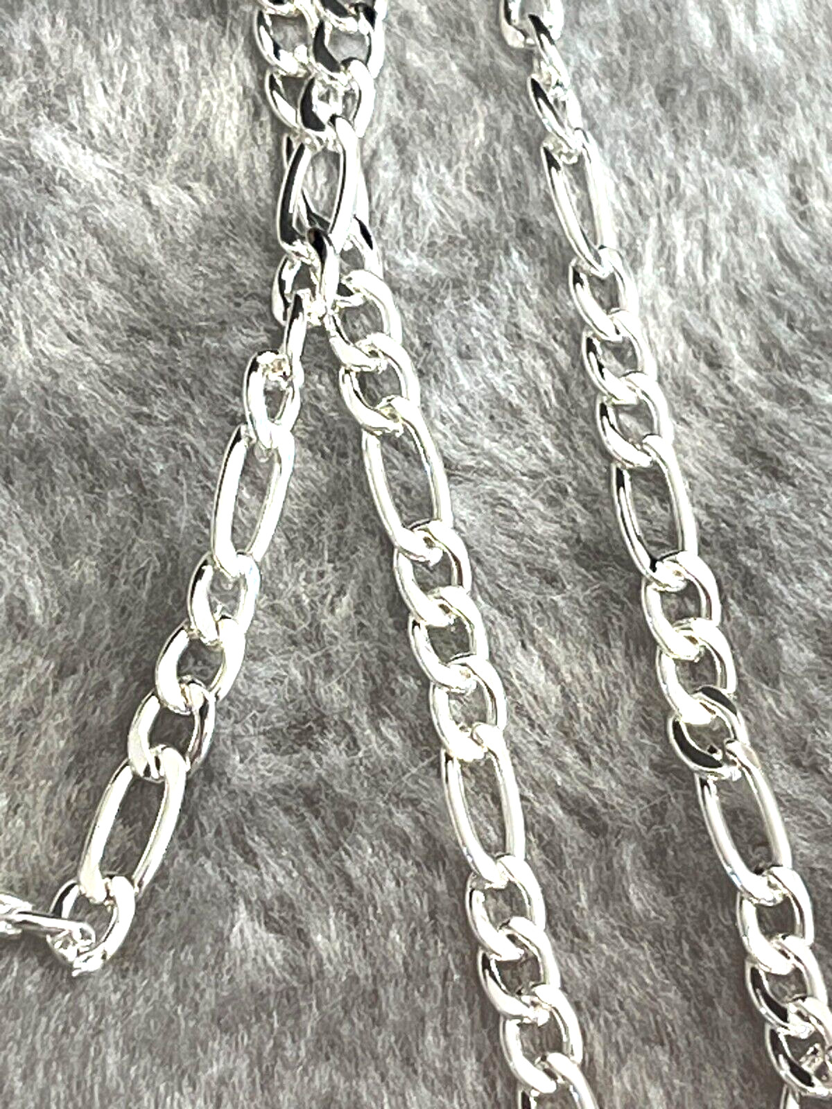 Super Nice 925 Silver Plated Figaro Chain Necklace 4mm 22″ Fast Free Shipping