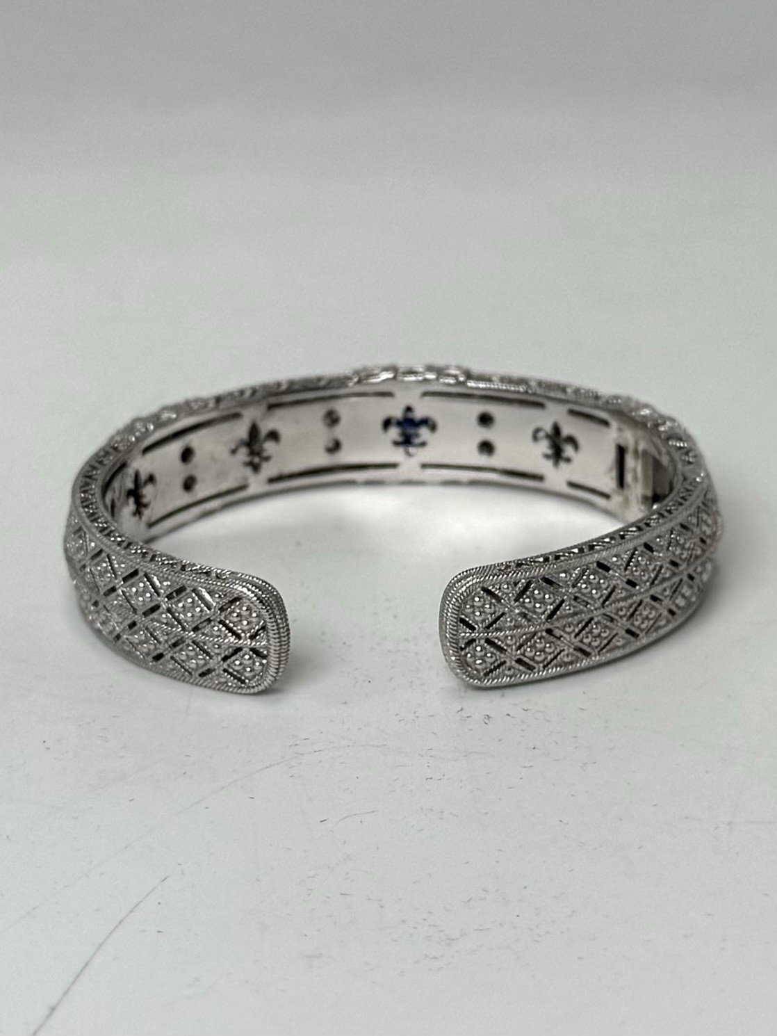 Judith Ripka 925 Sterling CZ Blue Sapphire & Diamonique Cuff Bracelet (J-450)