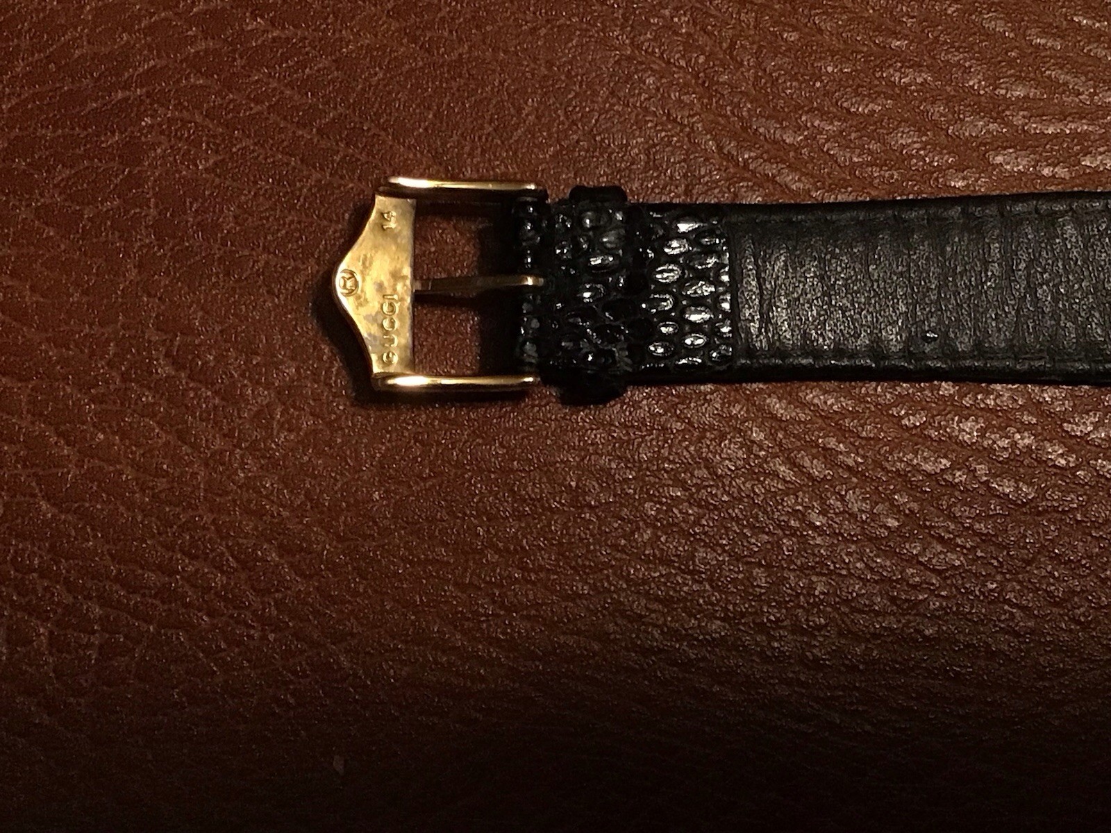 Vtg Gucci Black Enamel Stack Watch Quartz 21.5mm Ladies 18k Gold Plated Case