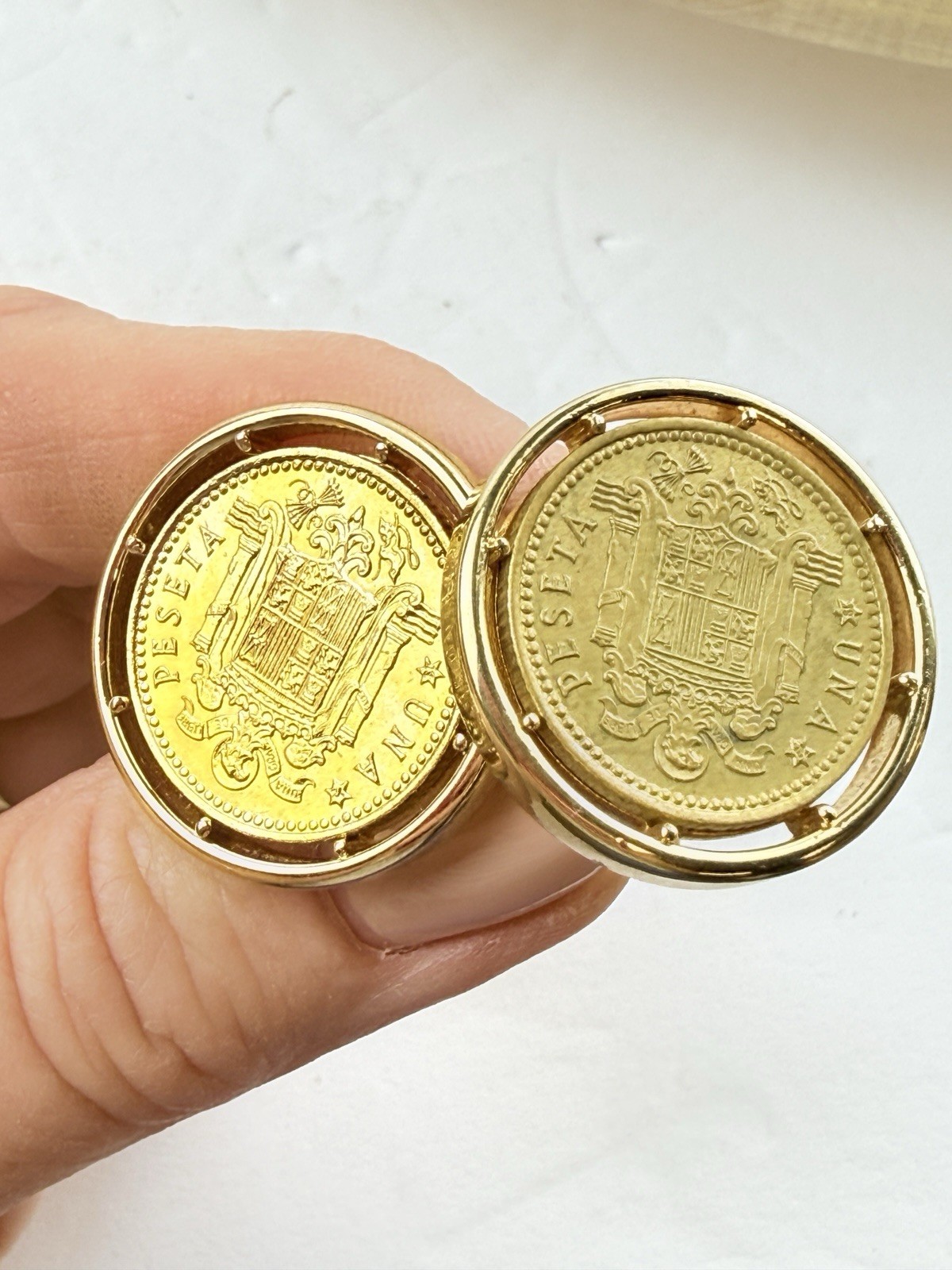 Vintage Coin Cufflinks Peseta Una Spanish Spain Franco-era Gold Tone Cufflinks