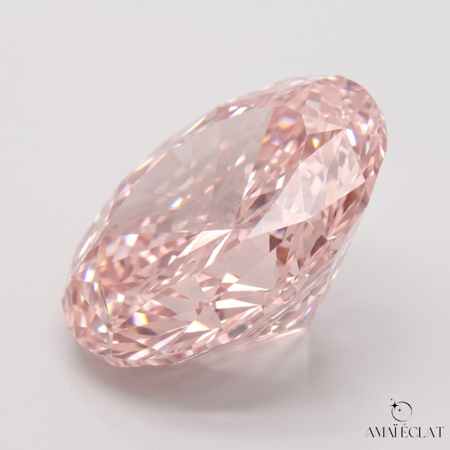Lab Grown 2.00 Ct Fancy Vivid Pink Color VS1 OVAL Cut IGI Certified CVD Diamond