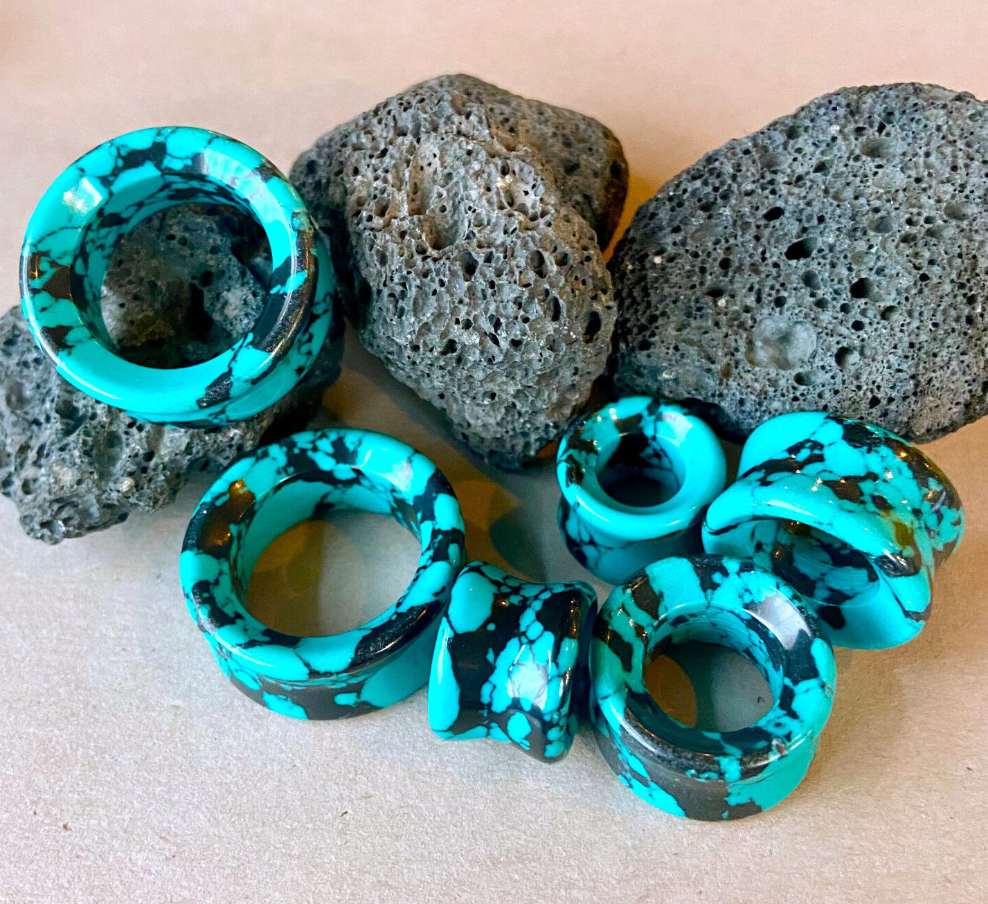 PAIR Black & Teal Synthetic Turquoise Stone Tunnels Earlets Plugs Gauges
