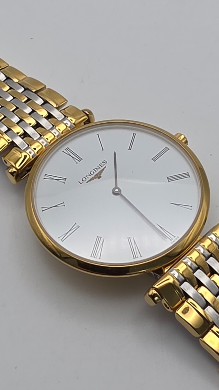 Longines La Grande Classique de Longines Gents Slim Watch in Longines Box.