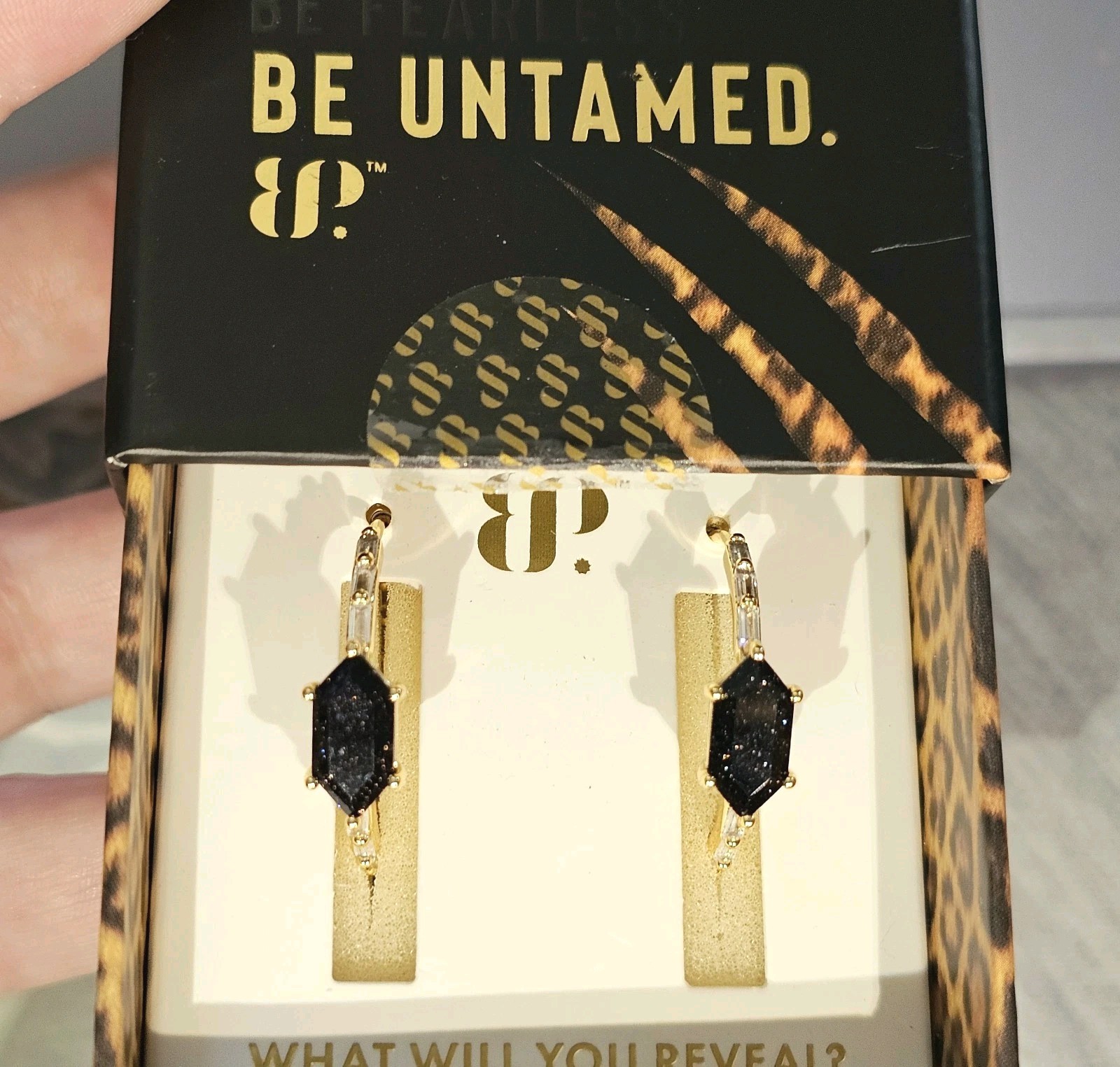 Untamed Bomb Party Wild Disobedience Lab Onyx Sandstone Earrings Gold Plating