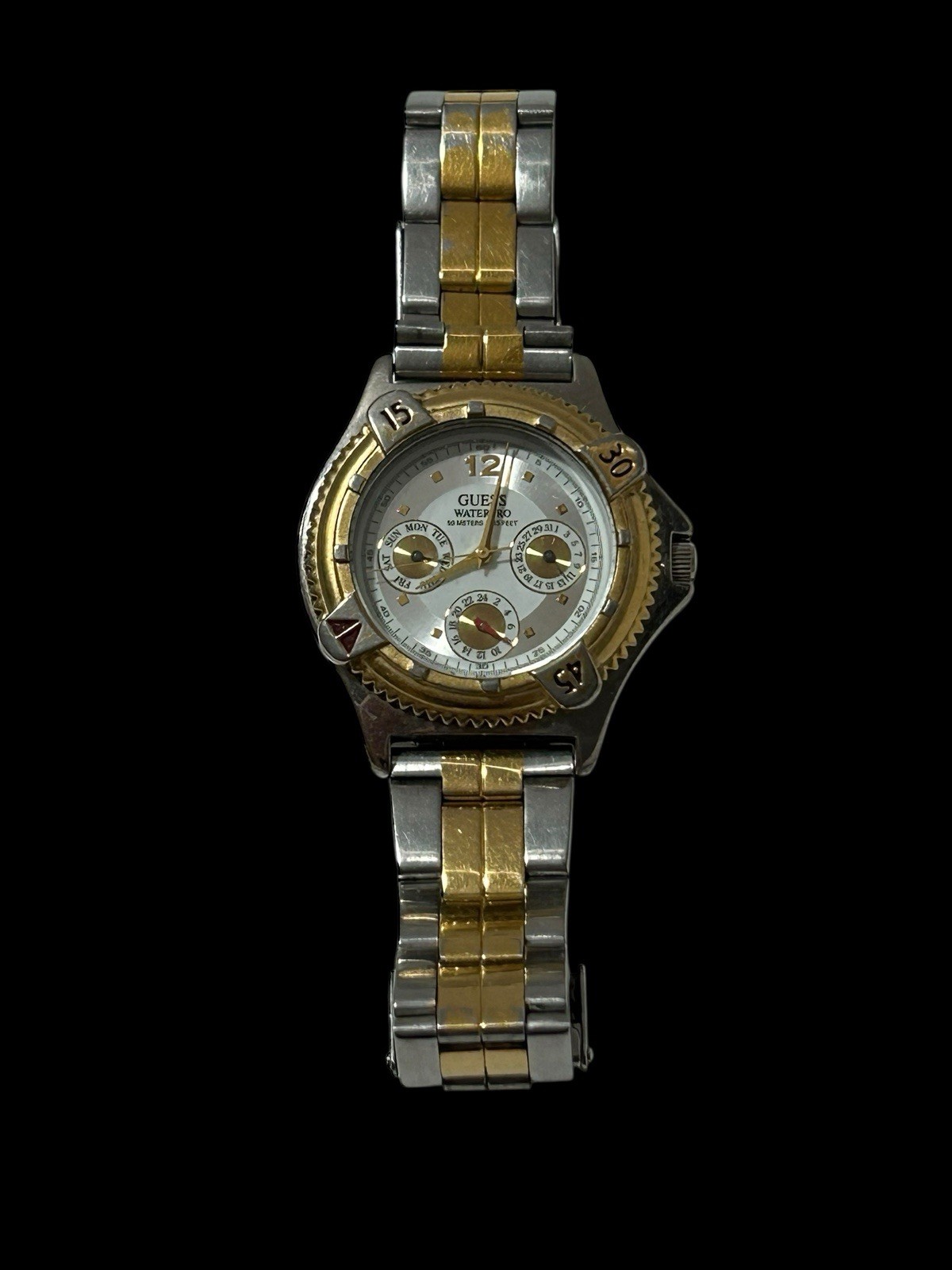 Vintage 1990’s Men’s Guess Watch Water Pro 50 Meters 165 Feet Water Resistant