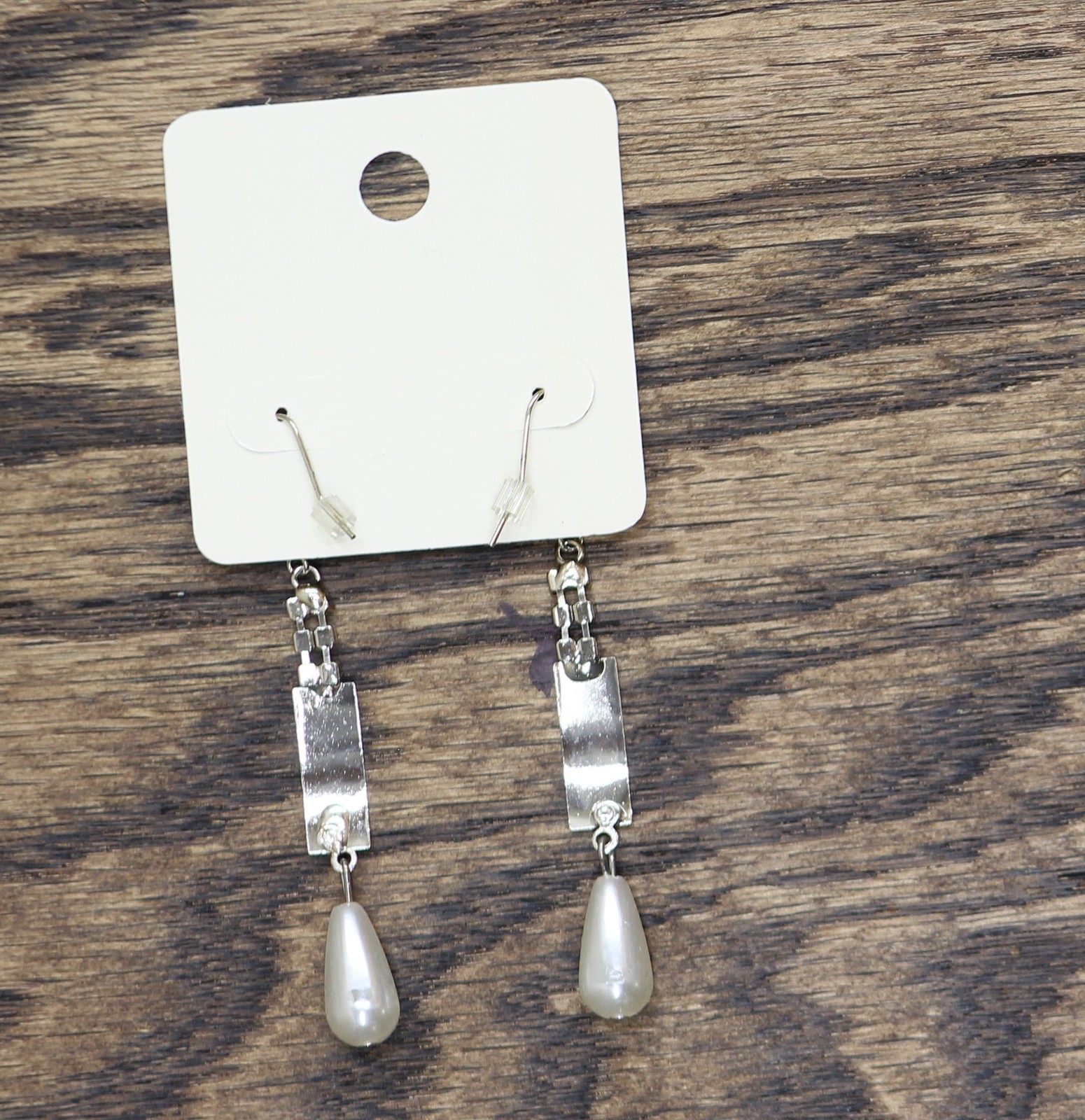 melody Fashion Dangly Rhinestone Faux Pearl Drop Earrings Silver Gray 2.75″