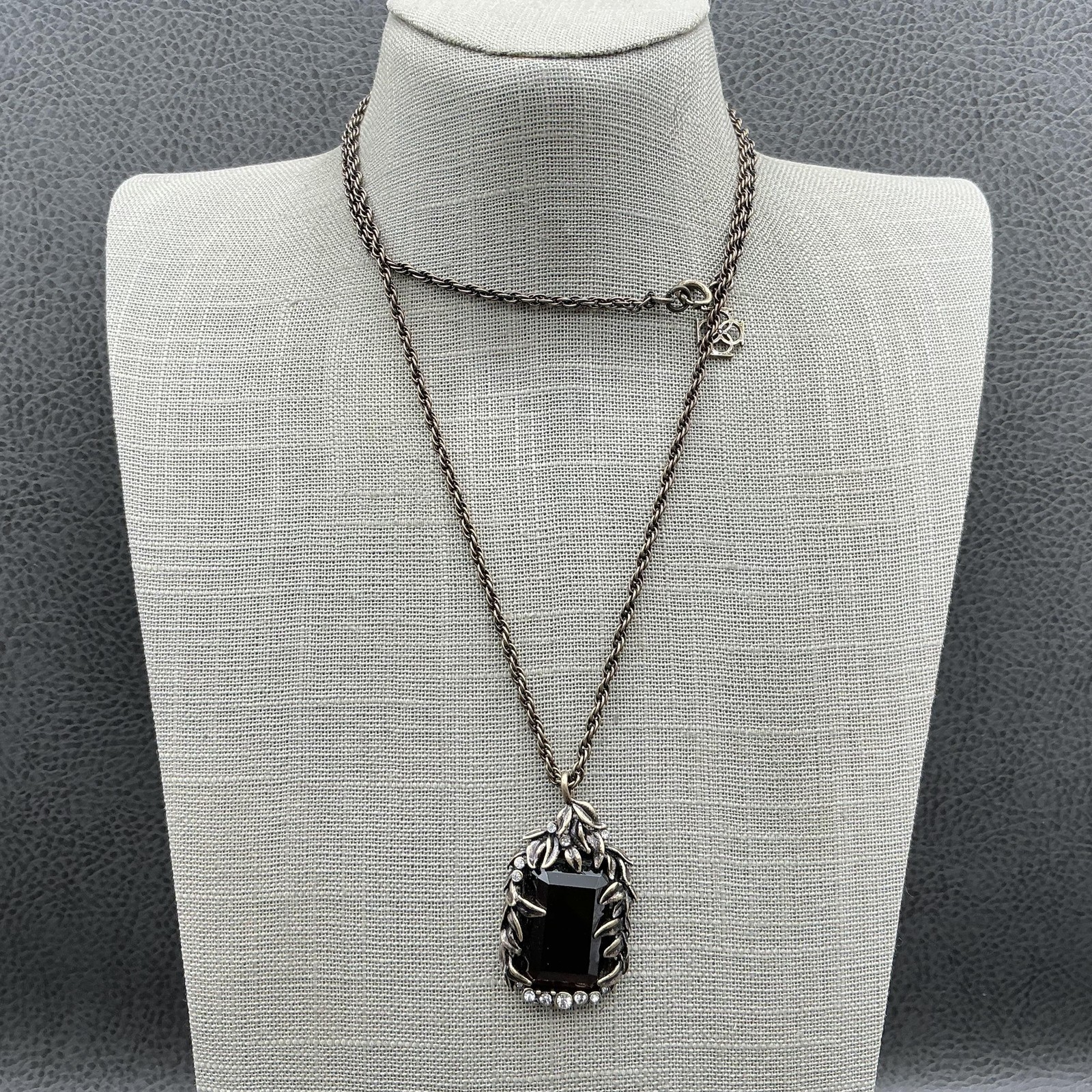 Ann Taylor Necklace Gold Tone Brown Glass Pendant Leaf Rhinestone Statement 26″