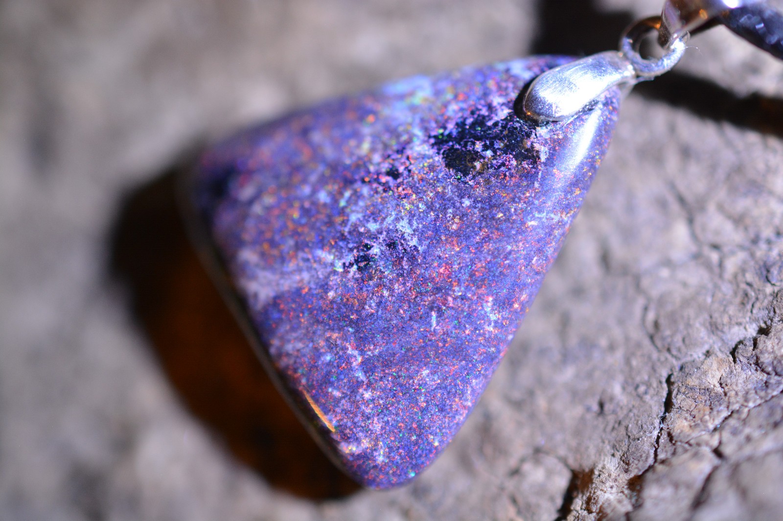 10ct 20x20x5 Mooka Boulder Hard Matrix Opal Necklace AUS