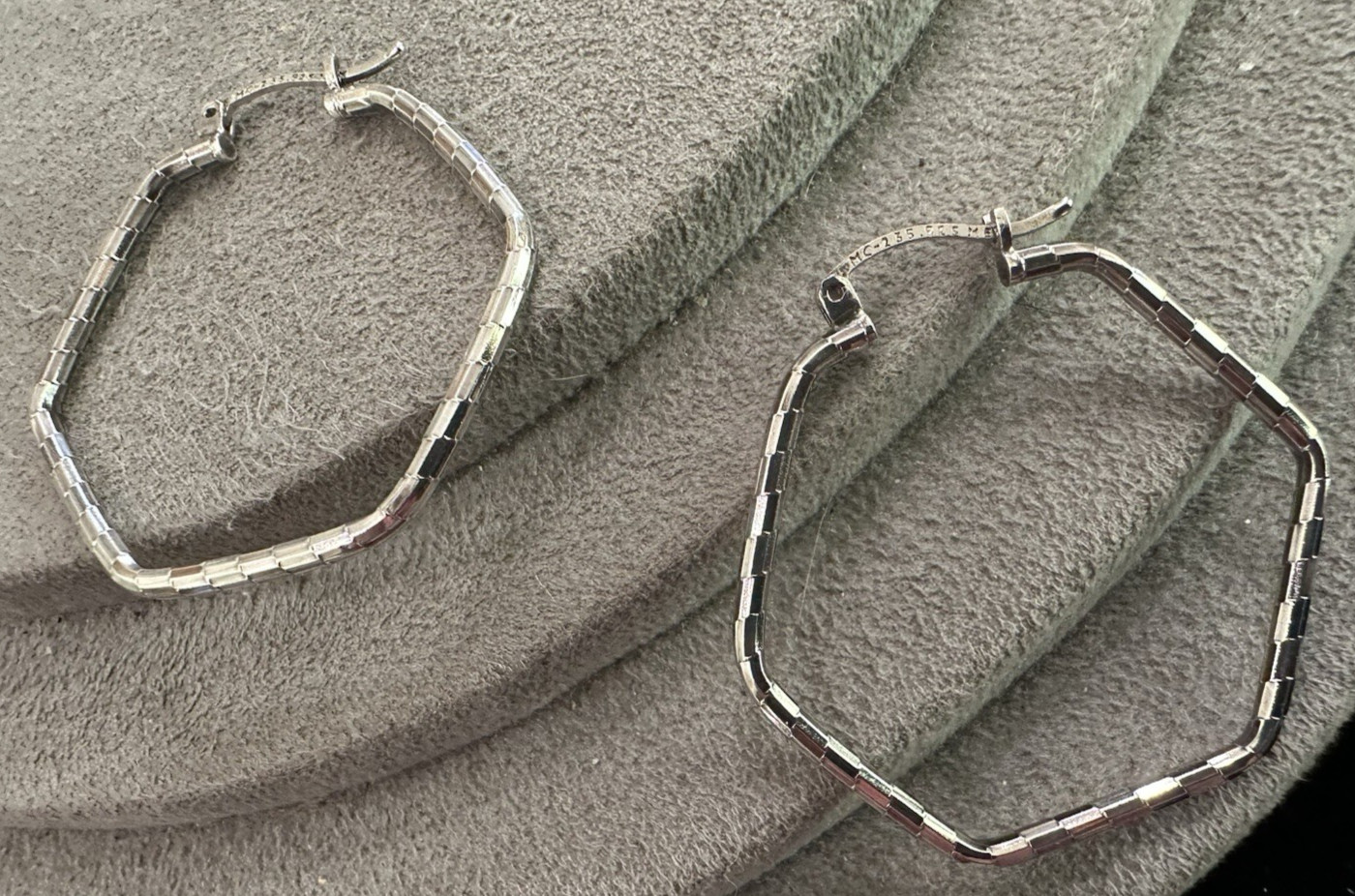 Sterling Silver Pinched Pentagon Hoop Earrings Mexico 1.5″