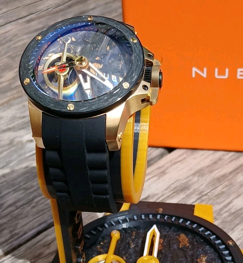 Nubeo Curiosity Evolution Automatic NB-6066-02 With One Off Stand