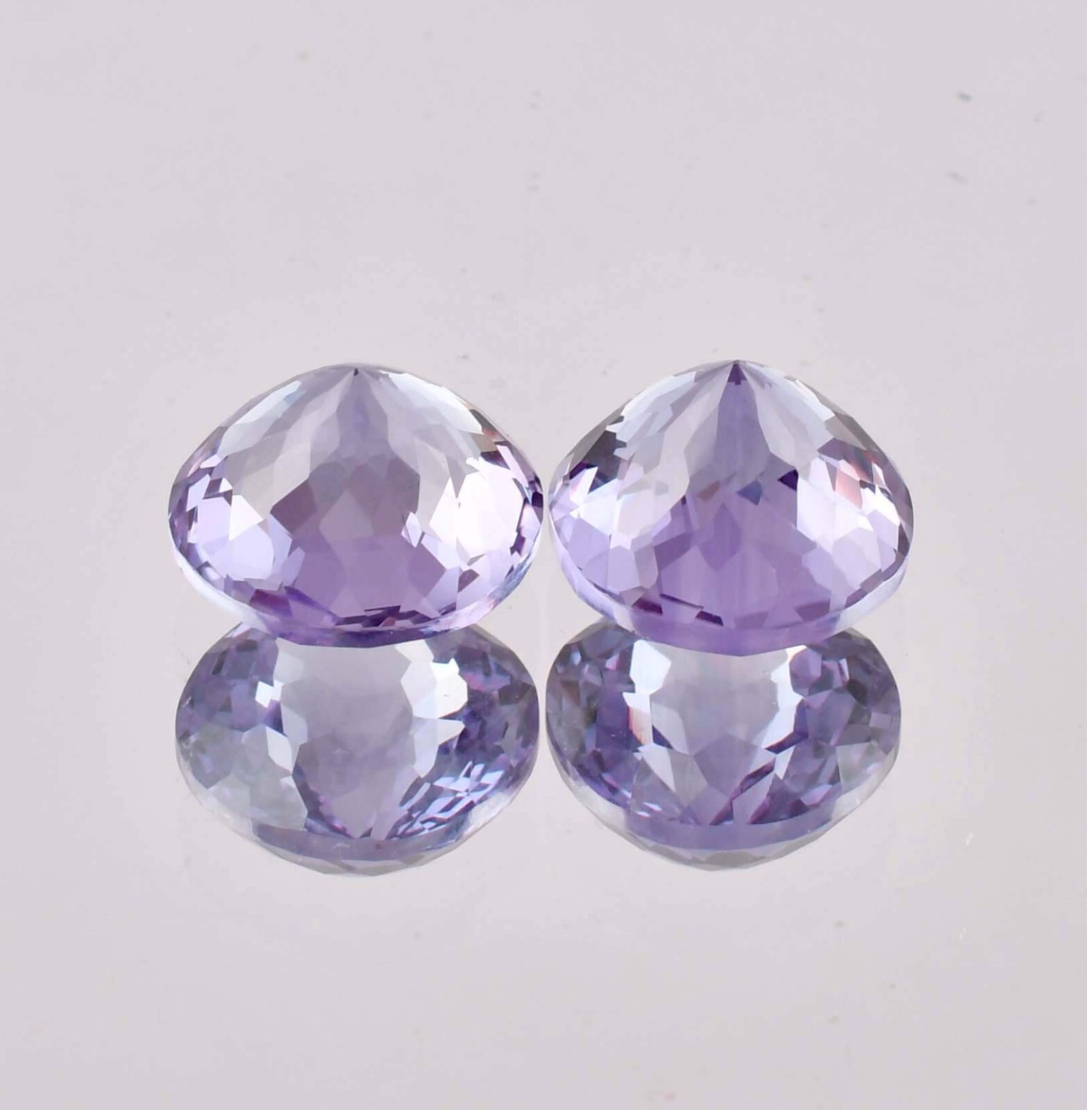 1 Pair 15 x 15 MM Flawless Natural Color Change Alexandrite Gems GIT Certified