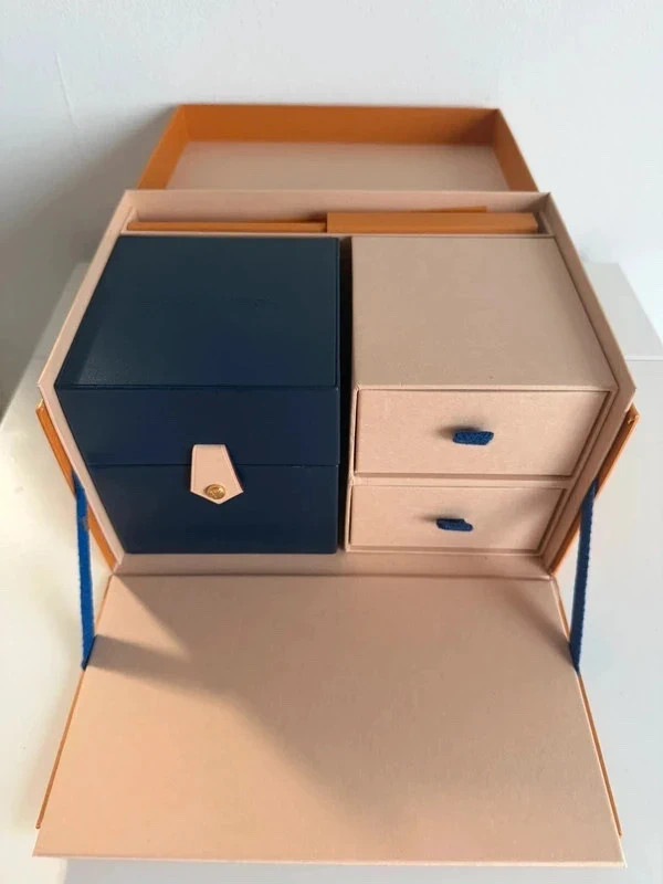 Louis Vuitton lightup Tambour Horizon Smart connected watch-boxed