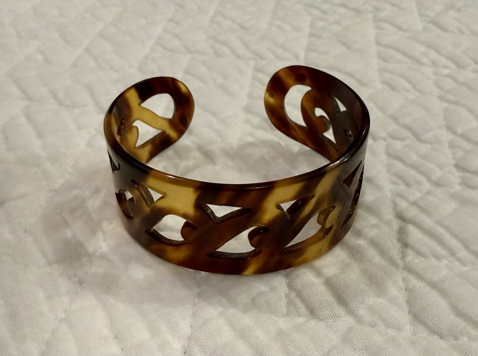 1970’s Faux Brown Shell Cuff Bracelet Carved Design 7.25” Whimsical Boho Cuff