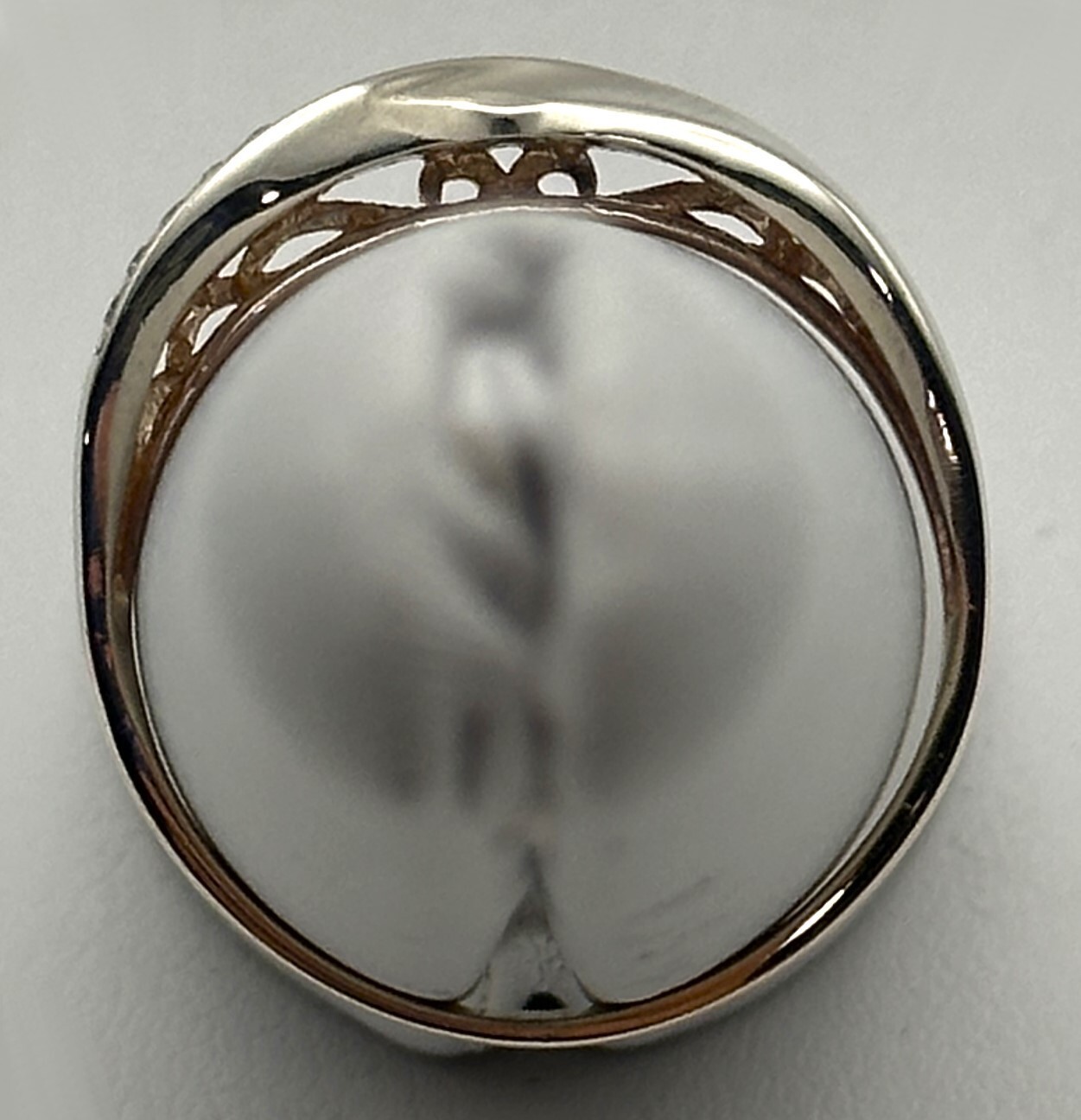 14k Two Toned Rose / White Gold Ring with 0.20cts of Diamonds Size: 8.25