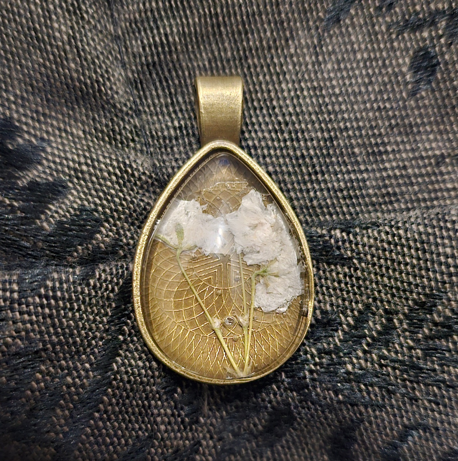 Bronze Teardrop Resin Pendant Real Baby’s Breath Flowers Handmade