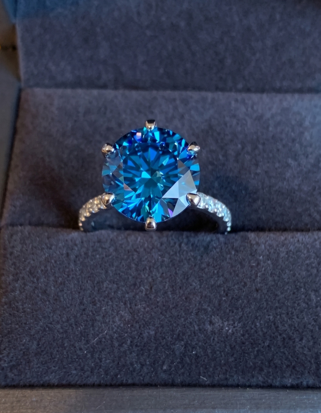 Amazing 6.00 Ct Cerulean Blue Diamond Solitaire Ring, Great Sparkle. FREE Studs