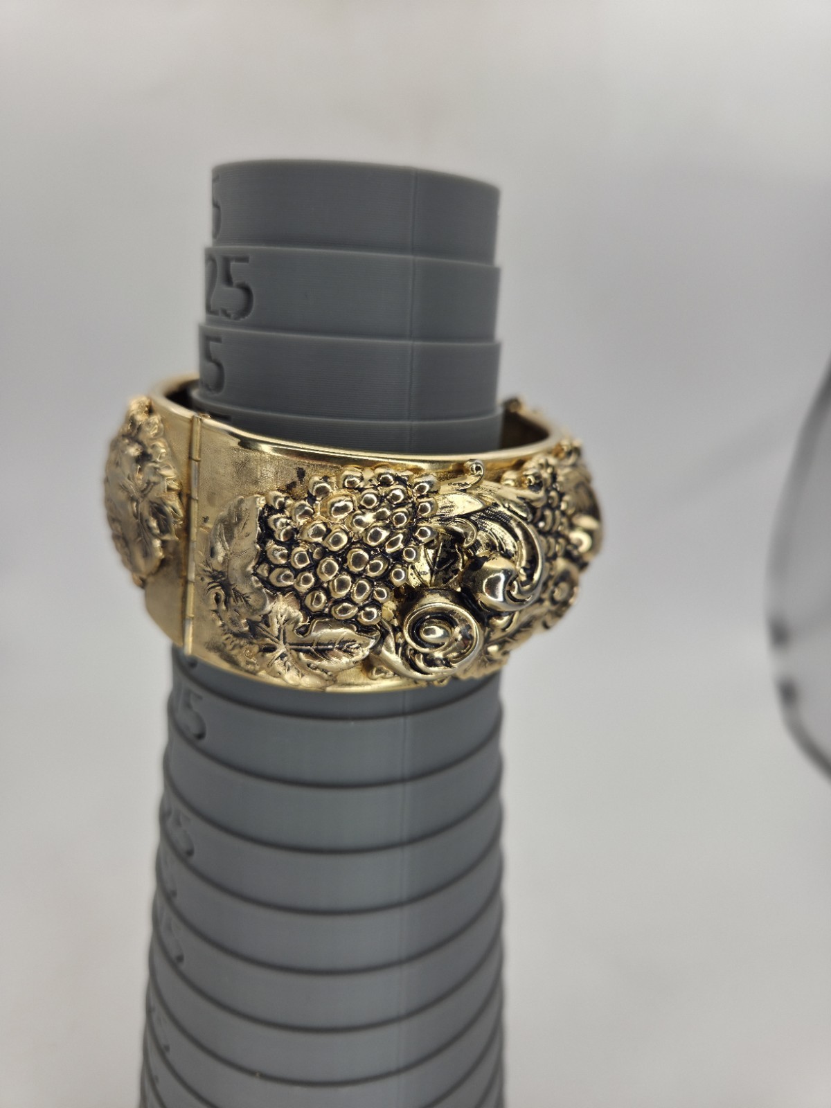 Vtg Repousse Nouveau Grapes Hinged Cuff Bracelet Sz 6.75″ Chunky Gold Filigree