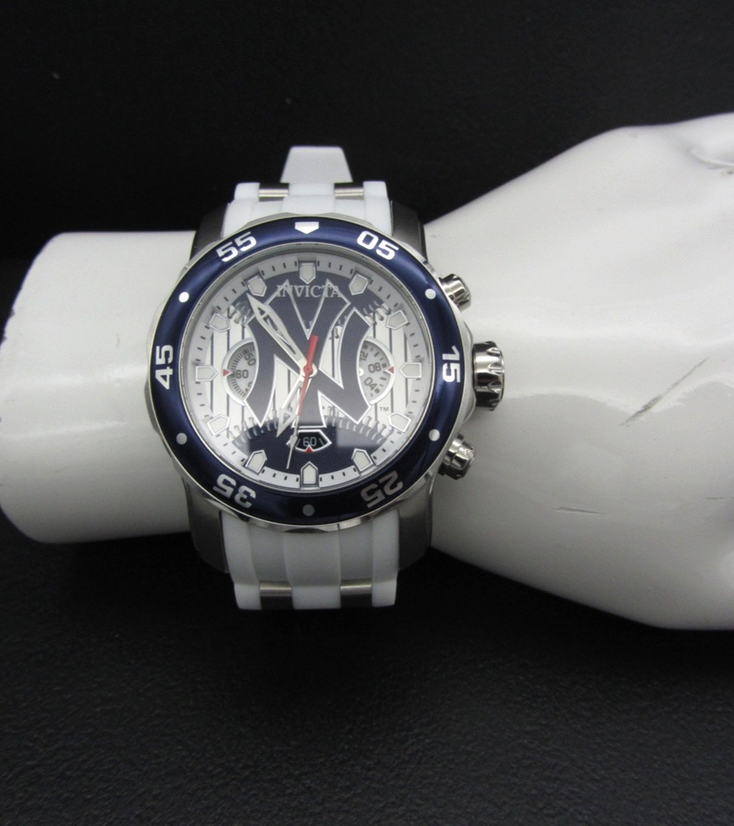 Invicta MLB New York Yankees Men’s 48mm Limited Blue Chrono Watch 49874 Clean!