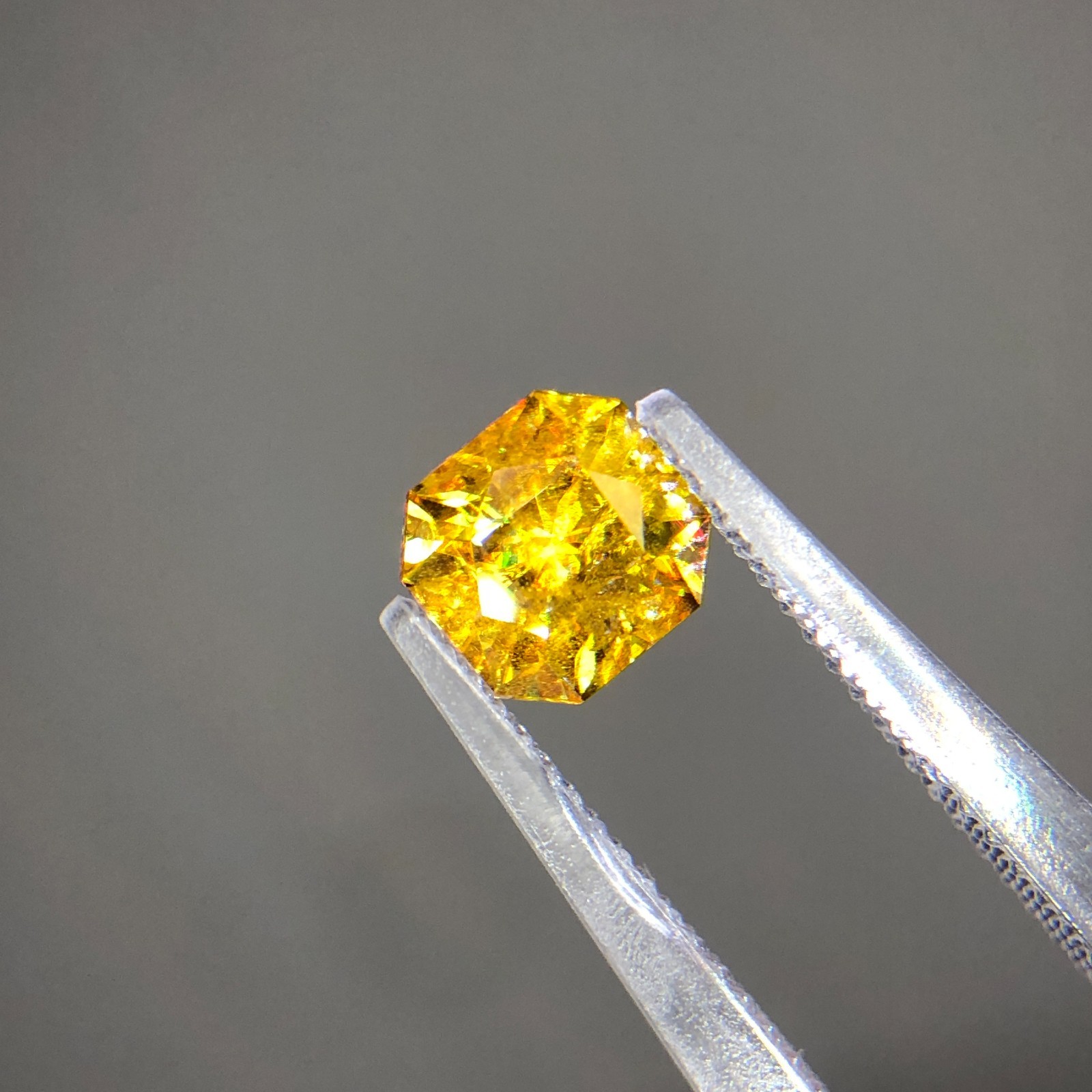 1.45 Carat Natural Full Fire Sphene Titanite Fancy Cut Gemstone For Jewelry