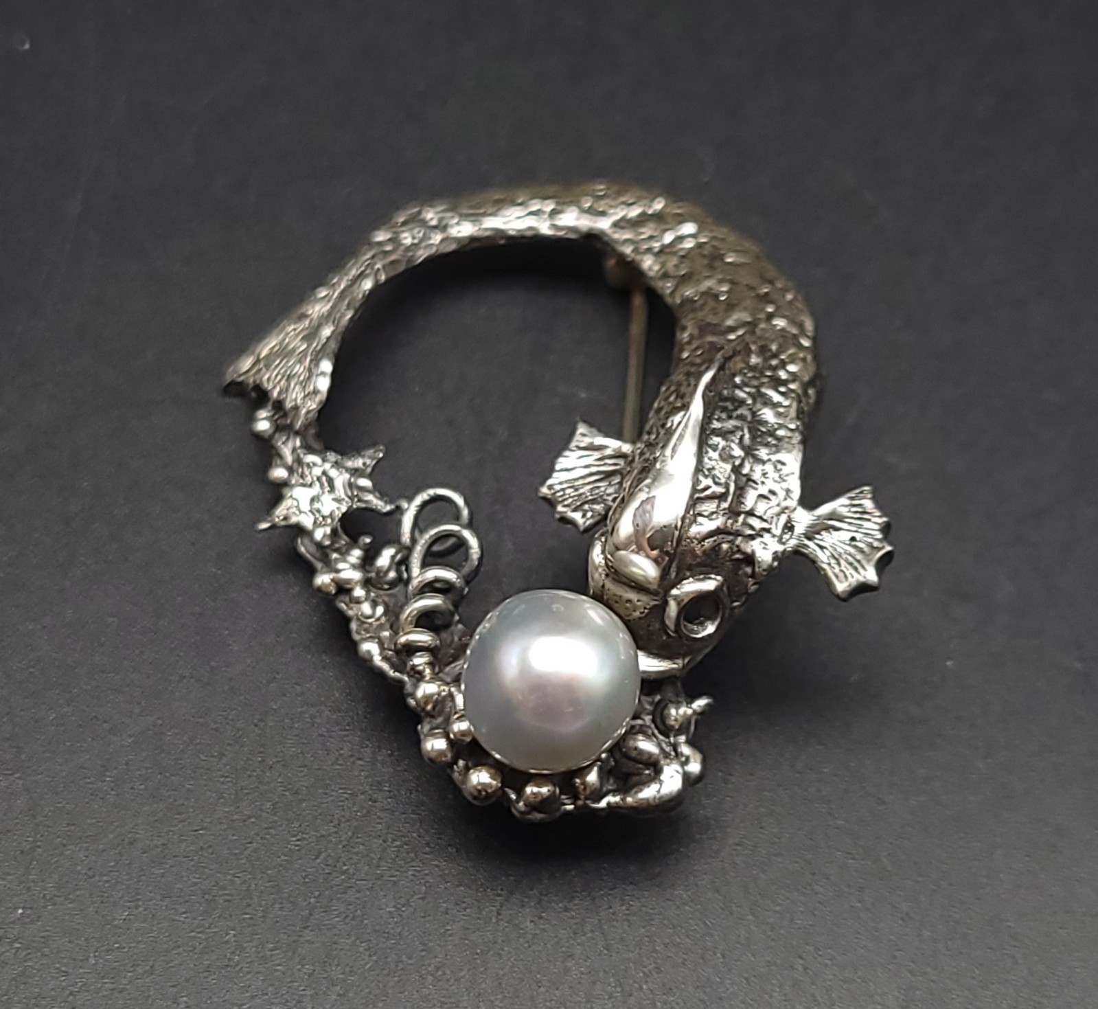 Koi Fish with Pearl – ORB – Sterling Silver Pin Brooch – 13.4g – Vintage – Used