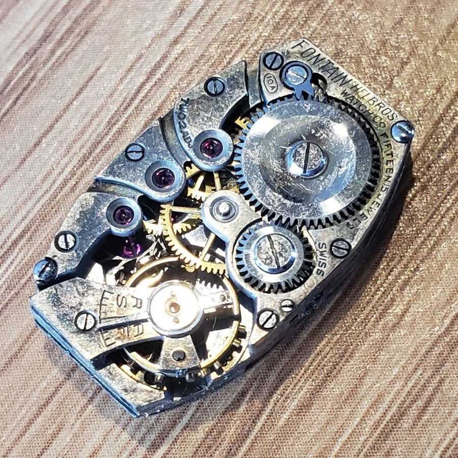 Vintage Helbros Fontain Swiss Art Deco 15 Jewel 2 ADJ Swiss Mechanical Watch WP1