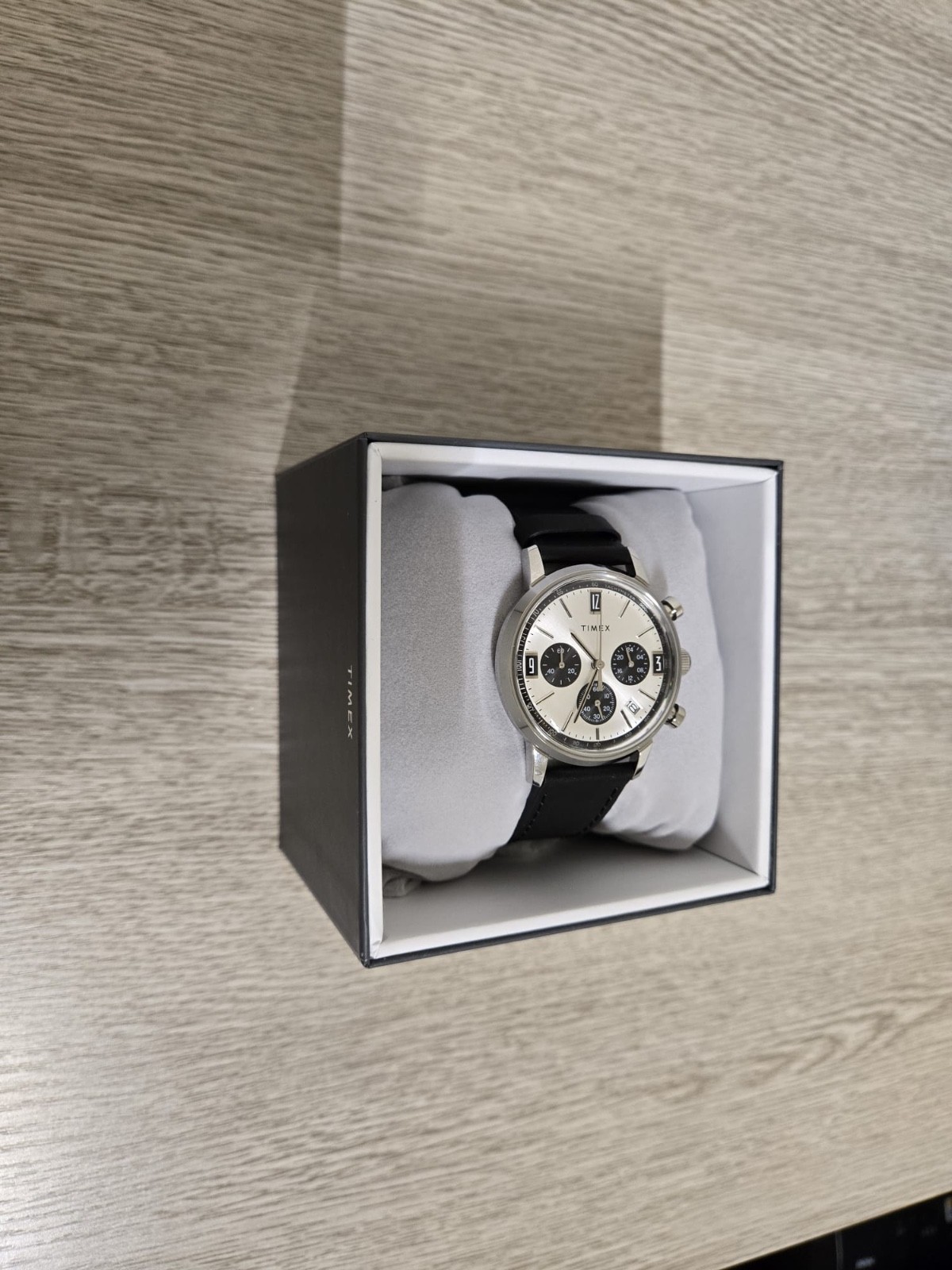 Timex Marlin Chronograph Watch black leather silver dial 40mm TW2W10300