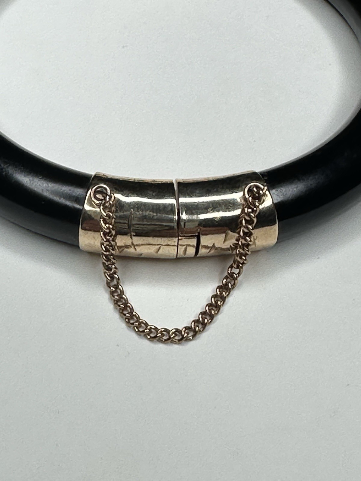 Vintage Black Jade or Onyx Hinged Gold Tone Bangle Bracelet w/ Push Lock /Chain
