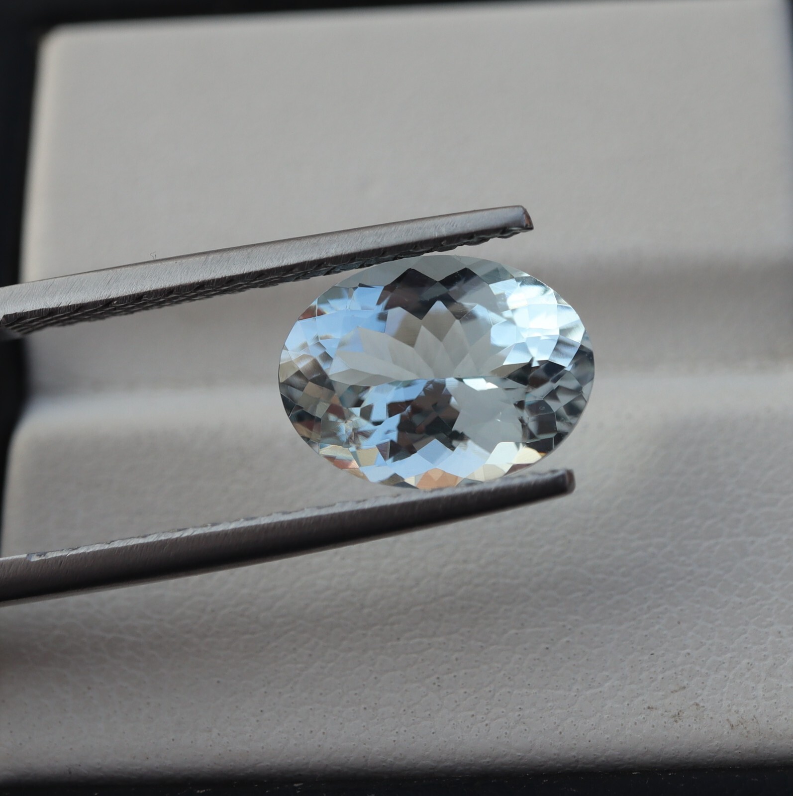 3.3 Cts 11.6×8.7 MM Natural Light Blue Aquamarine Faceted Oval Gemstone