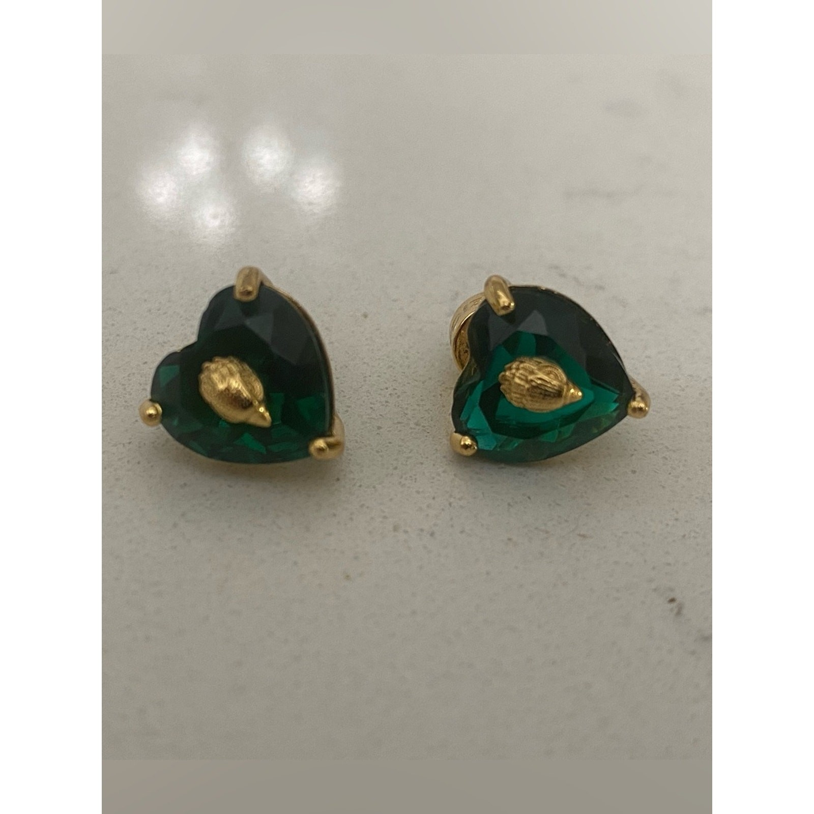 Kurt Geiger London Crystal Heart Stud Earrings Green Gold Eagle NWOT