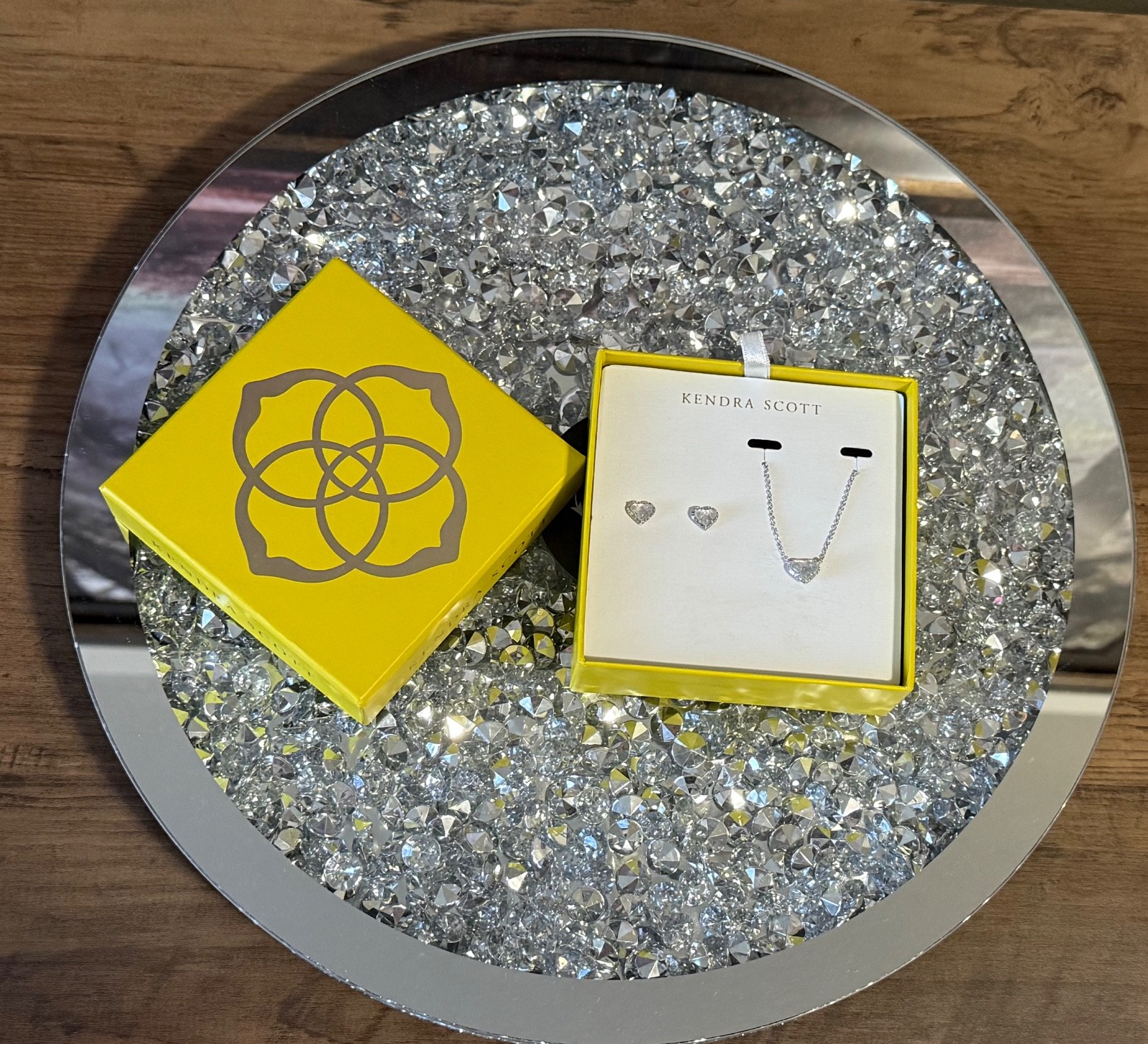 Kendra Scott Anna Heart Necklace and Earrings Set