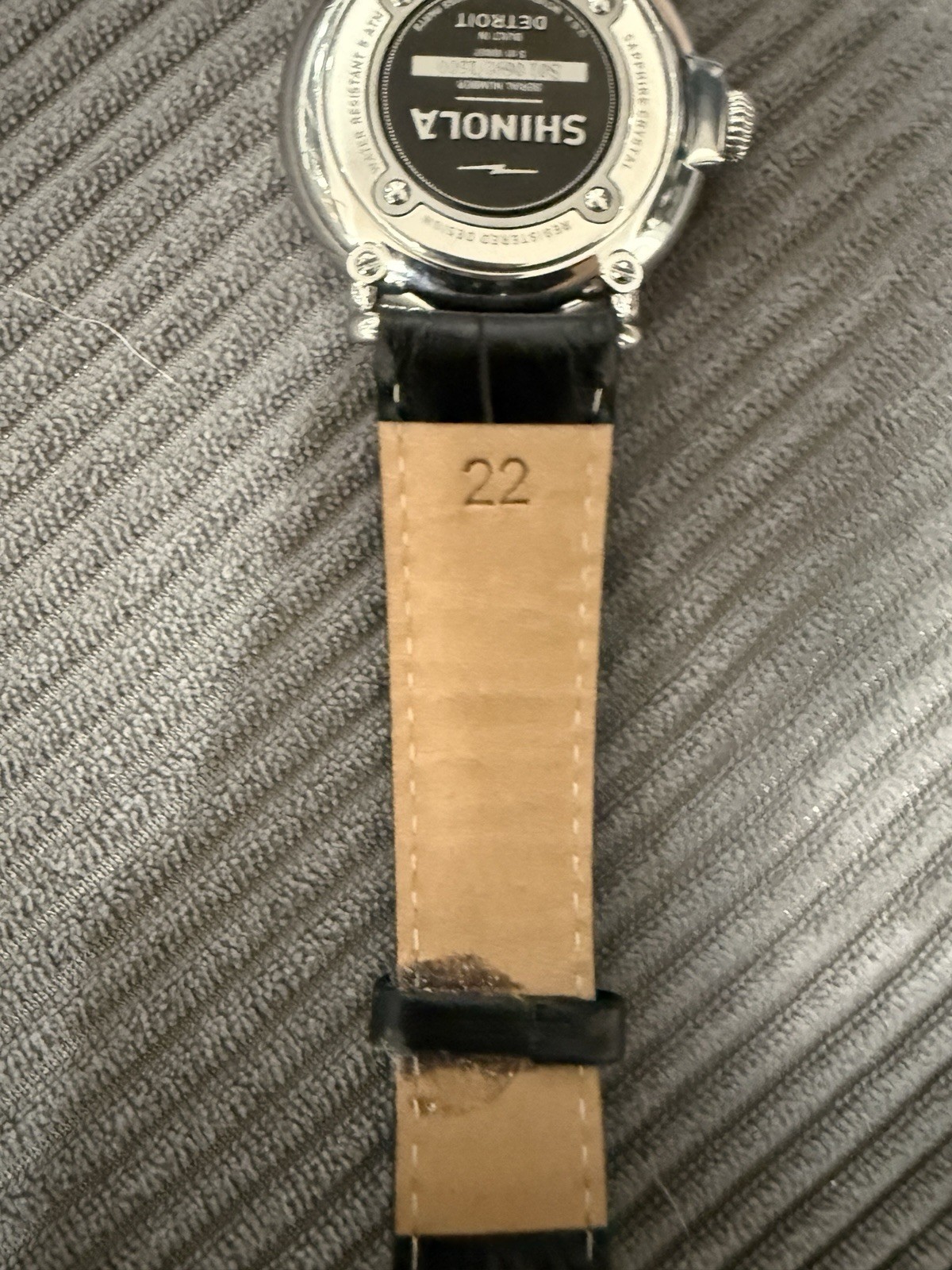 Authentic Shinola The Runwell Argonite-1069 Quartz Black Dial, Leather Strap