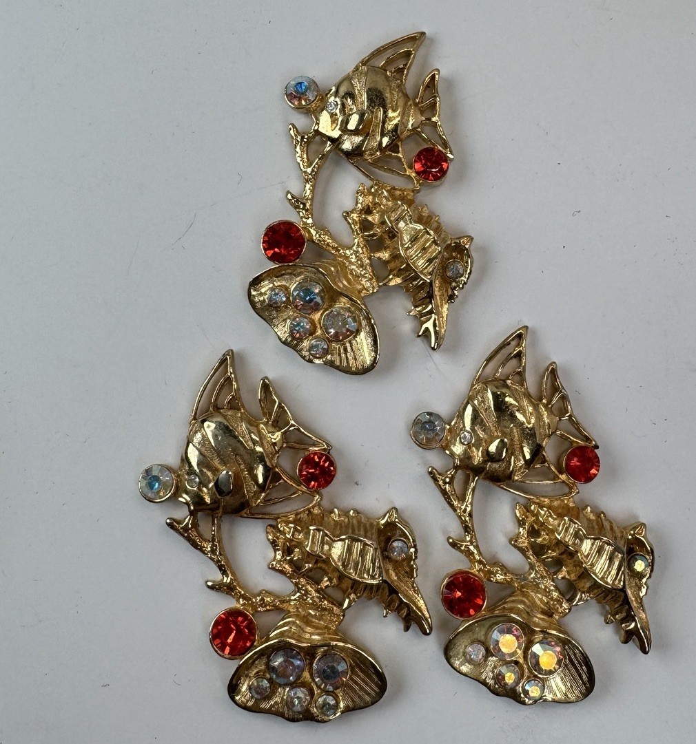 Lot Of 6 VTG Gold Tone Rhinestone Fish Shell Findings Brooch Jewelry Making