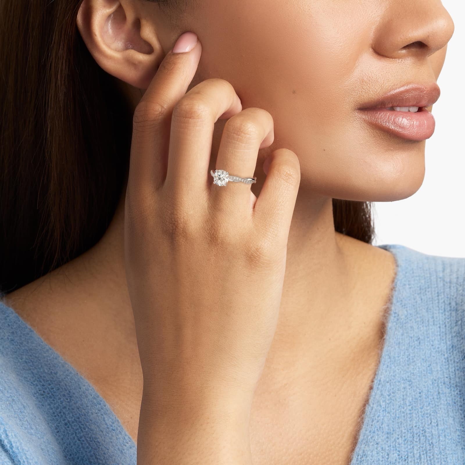 GIA-Certified 0.82ct E/VVS2 Diamond Engagement Ring – Blue Nile Petite Twist Set