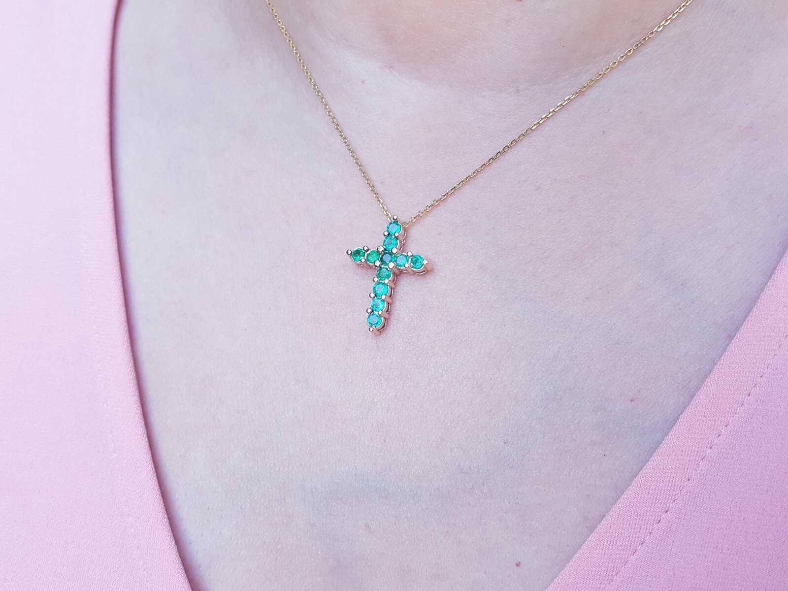 14K Natural Emerald Cross Pendant Necklace 18″ inch