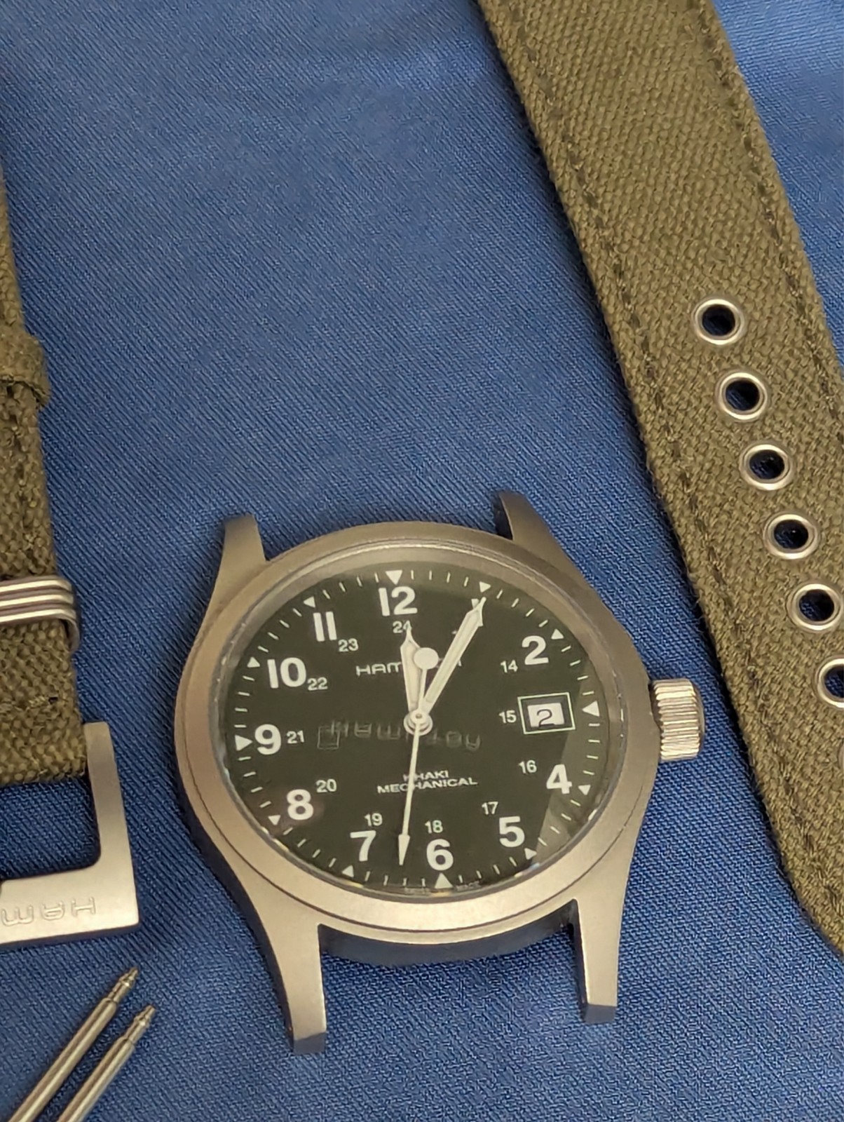 Hamilton Khaki Field Mechanical H69419363 Green ETA-2804 Date 38mm Complete Box