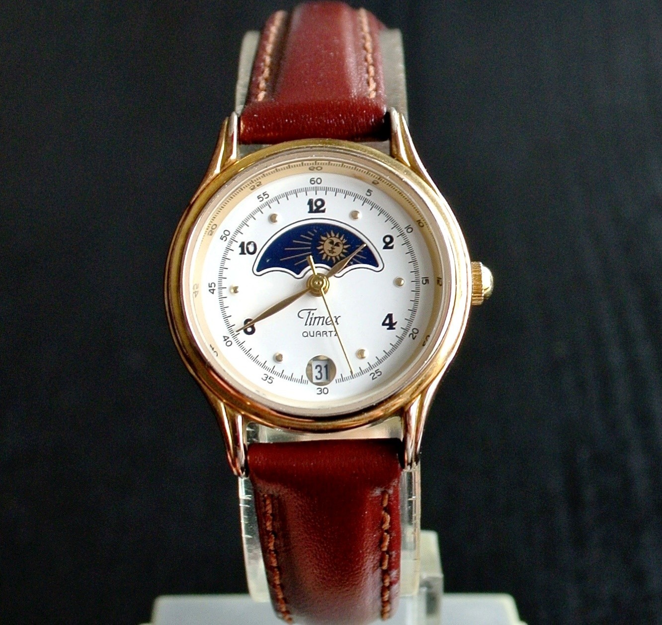 VINTAGE TIMEX DATE ELEGANT MOON PHASE QUARTZ WOMEN’S GOLDEN BROWN LEATHER WATCH